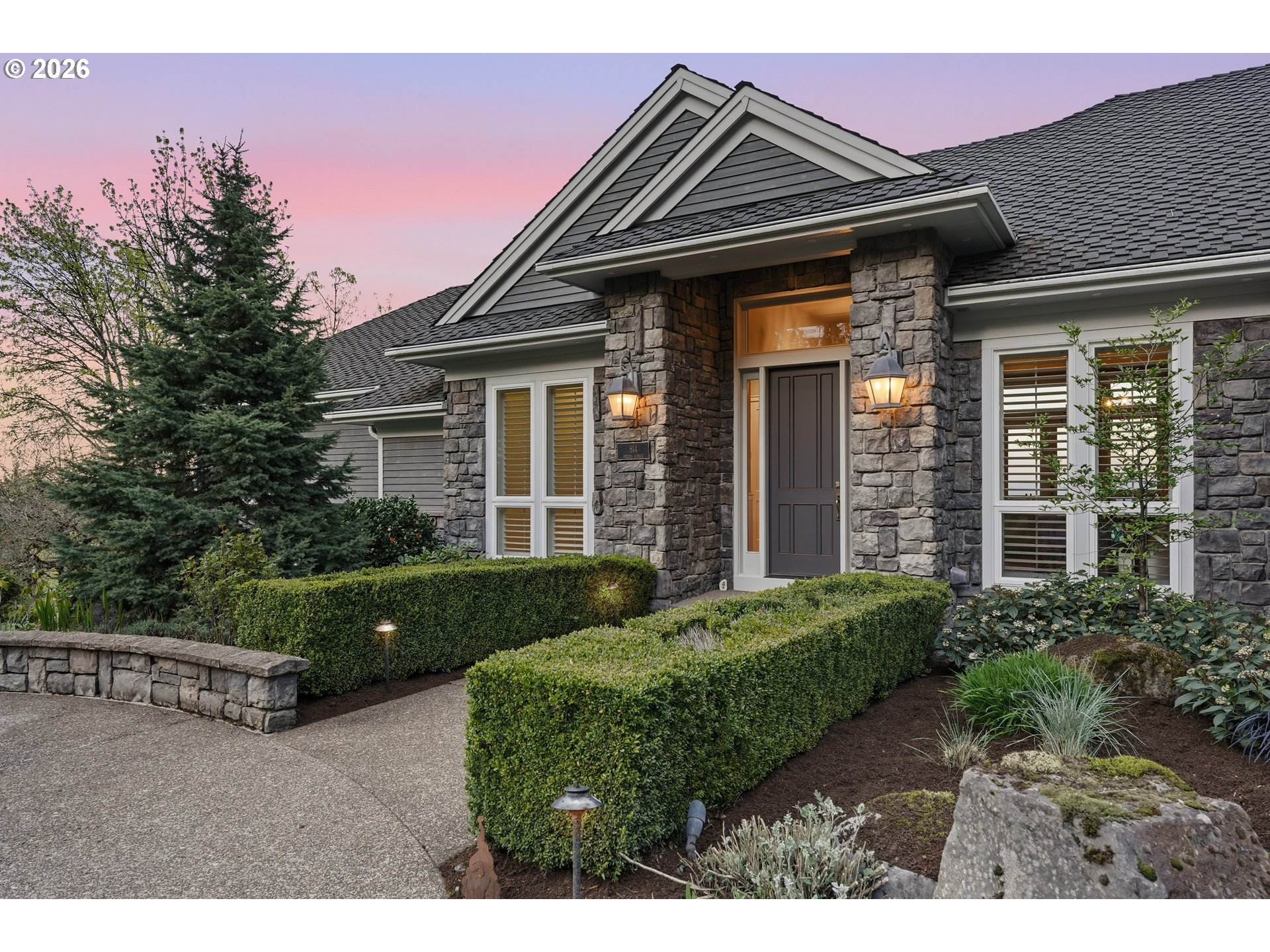 814 NW SPRING AVE, Portland, OR, 97229