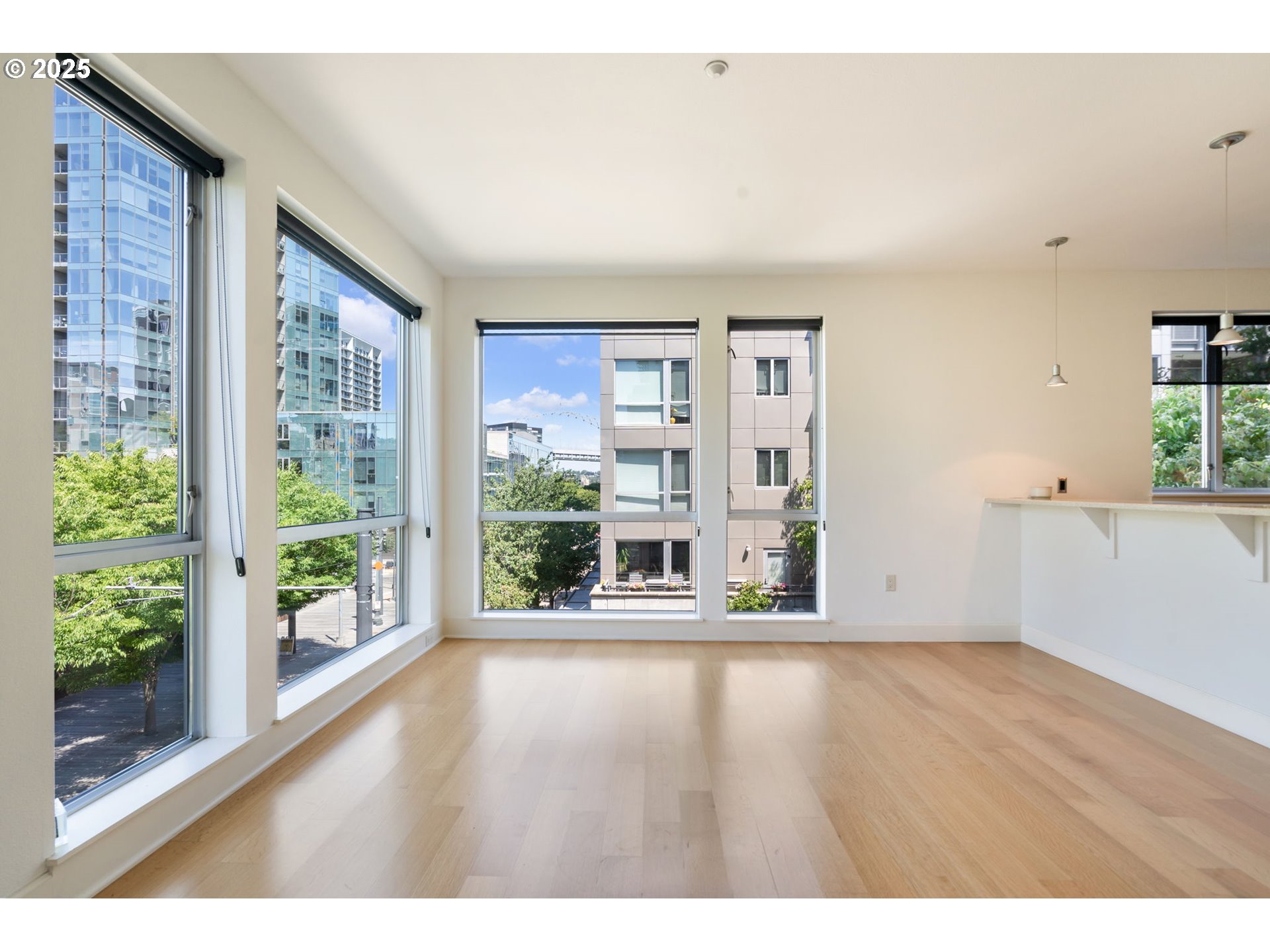 Photo #5: 745610173 Listing: Photo #5