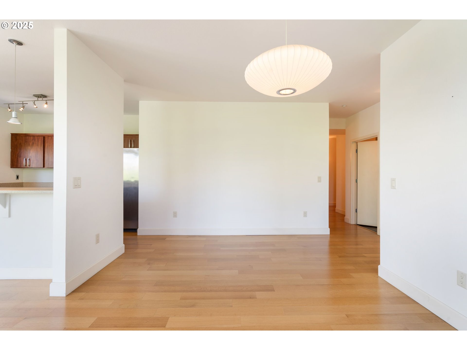 Photo #2: 745610173 Listing: Photo #2