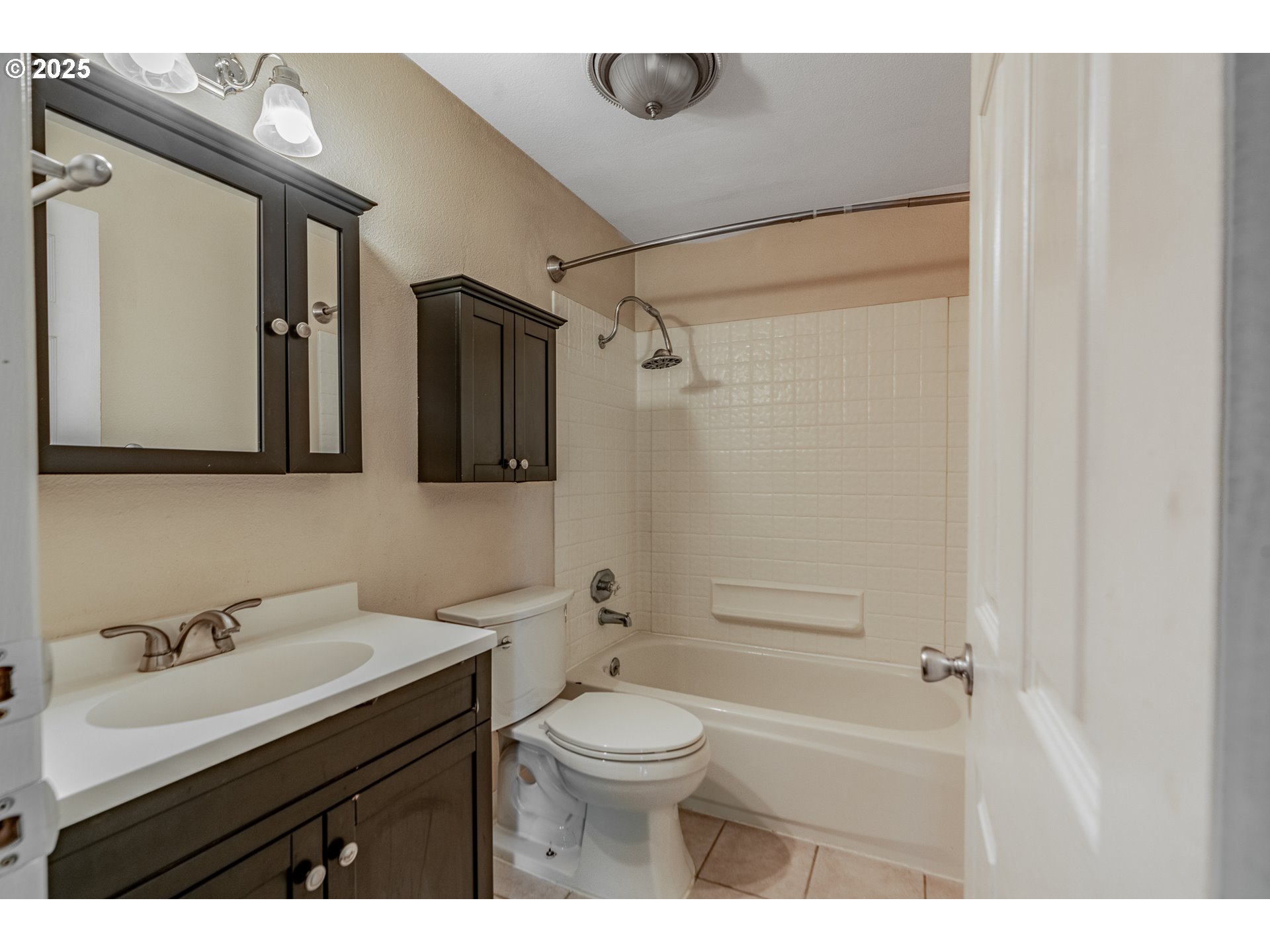 Photo #21: 746592126 Listing: Photo #21