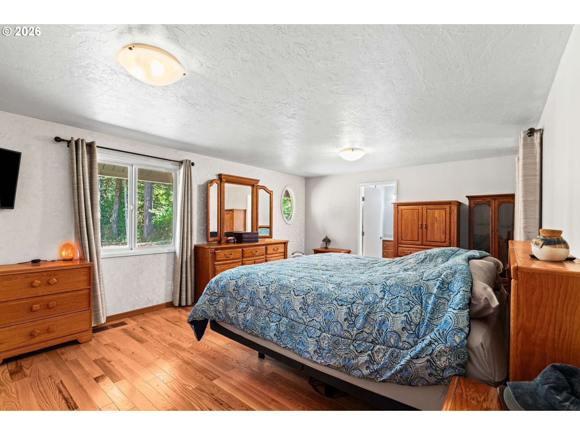 Property photo 16 of 48