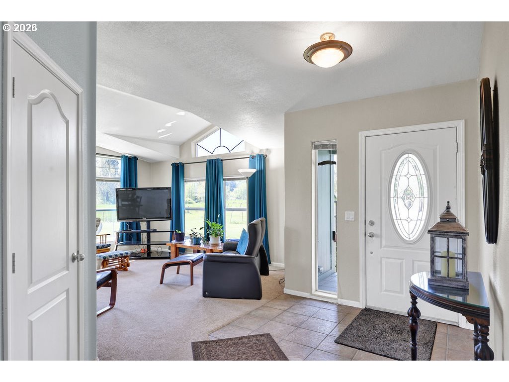 38277 WHEELER RD, Dexter, OR, 97431