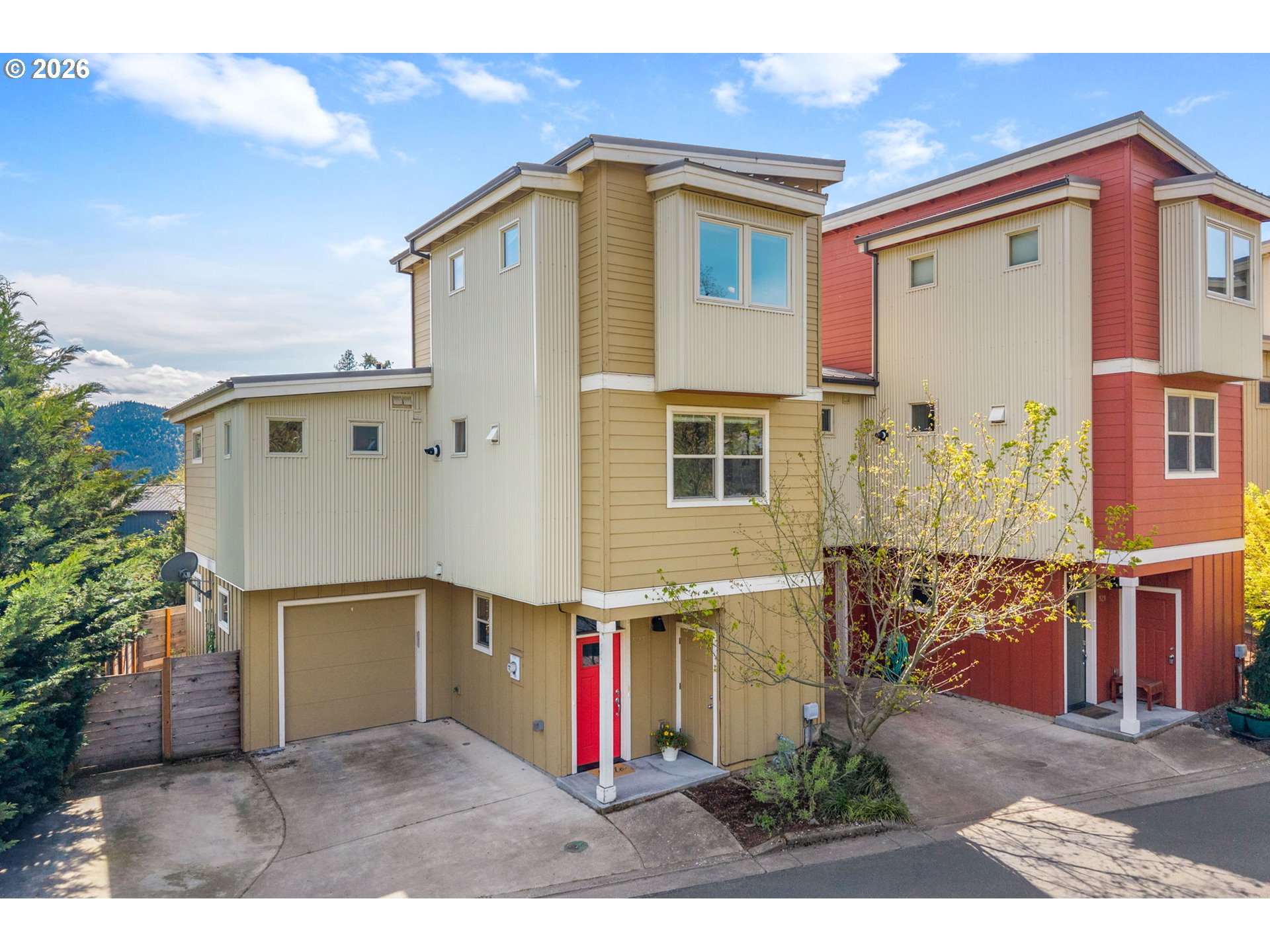 151 E AIREDALE AVE, La Center, WA, 98629