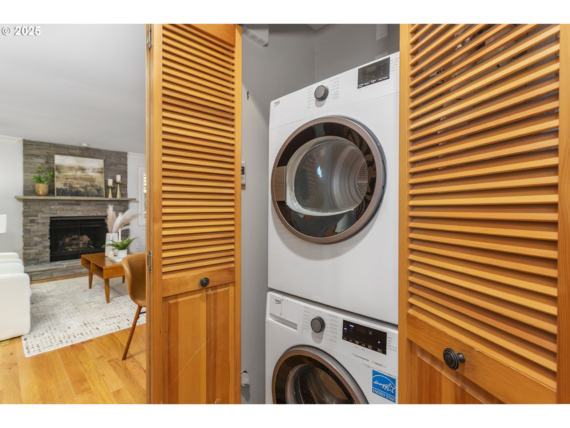 Photo #6: 748633955 Listing: Photo #6