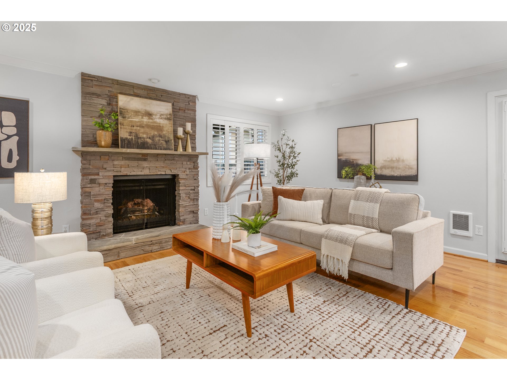 Photo #8: 748633955 Listing: Photo #8