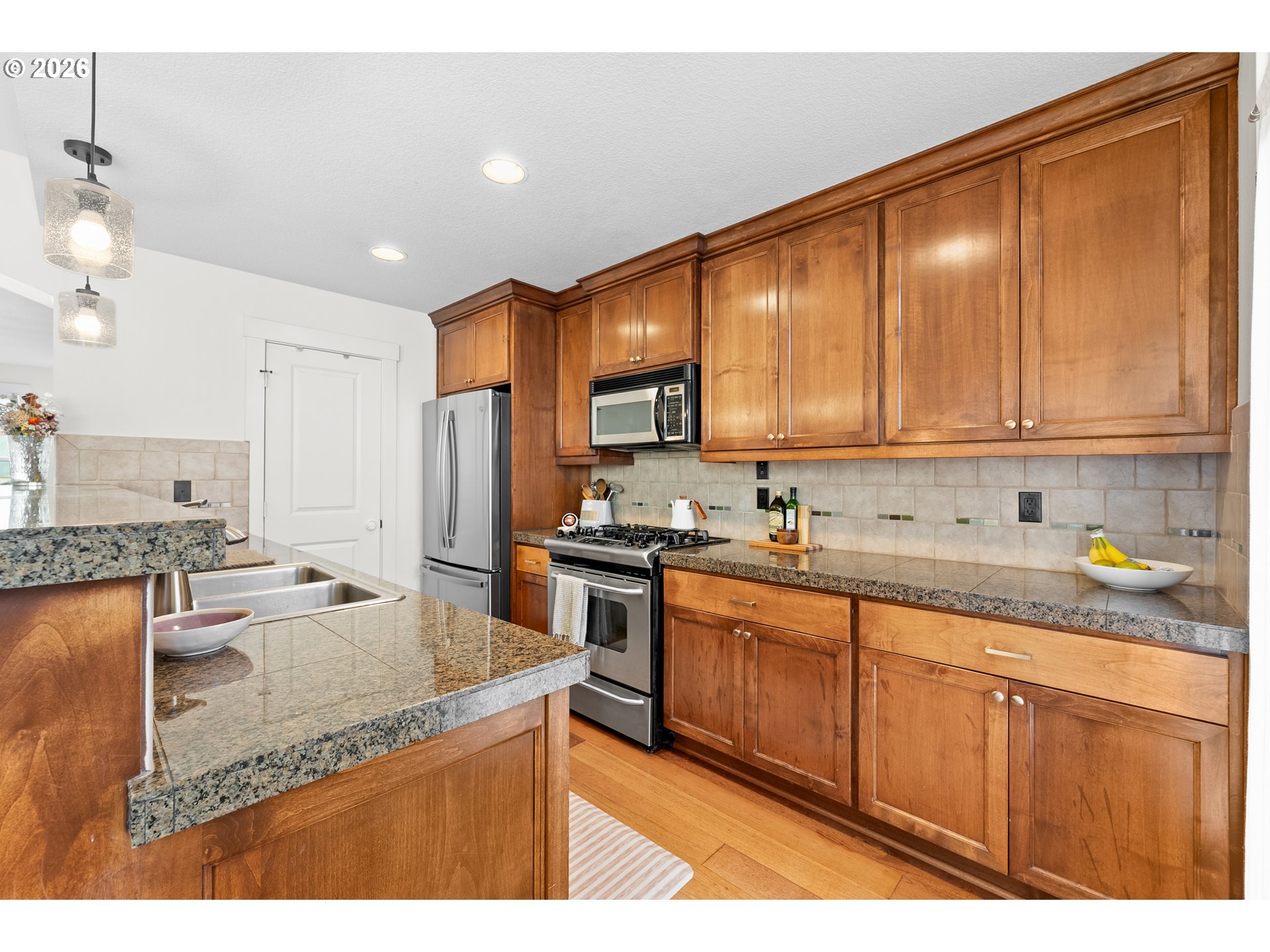 Photo #13: 751477857 Listing: Photo #13