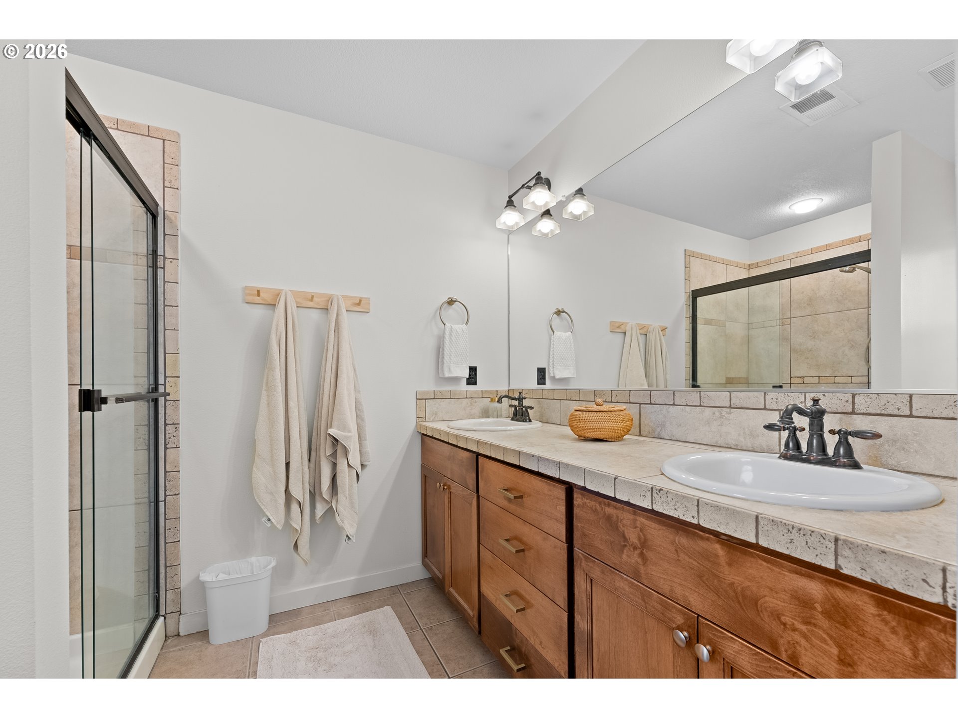 Photo #25: 751477857 Listing: Photo #25