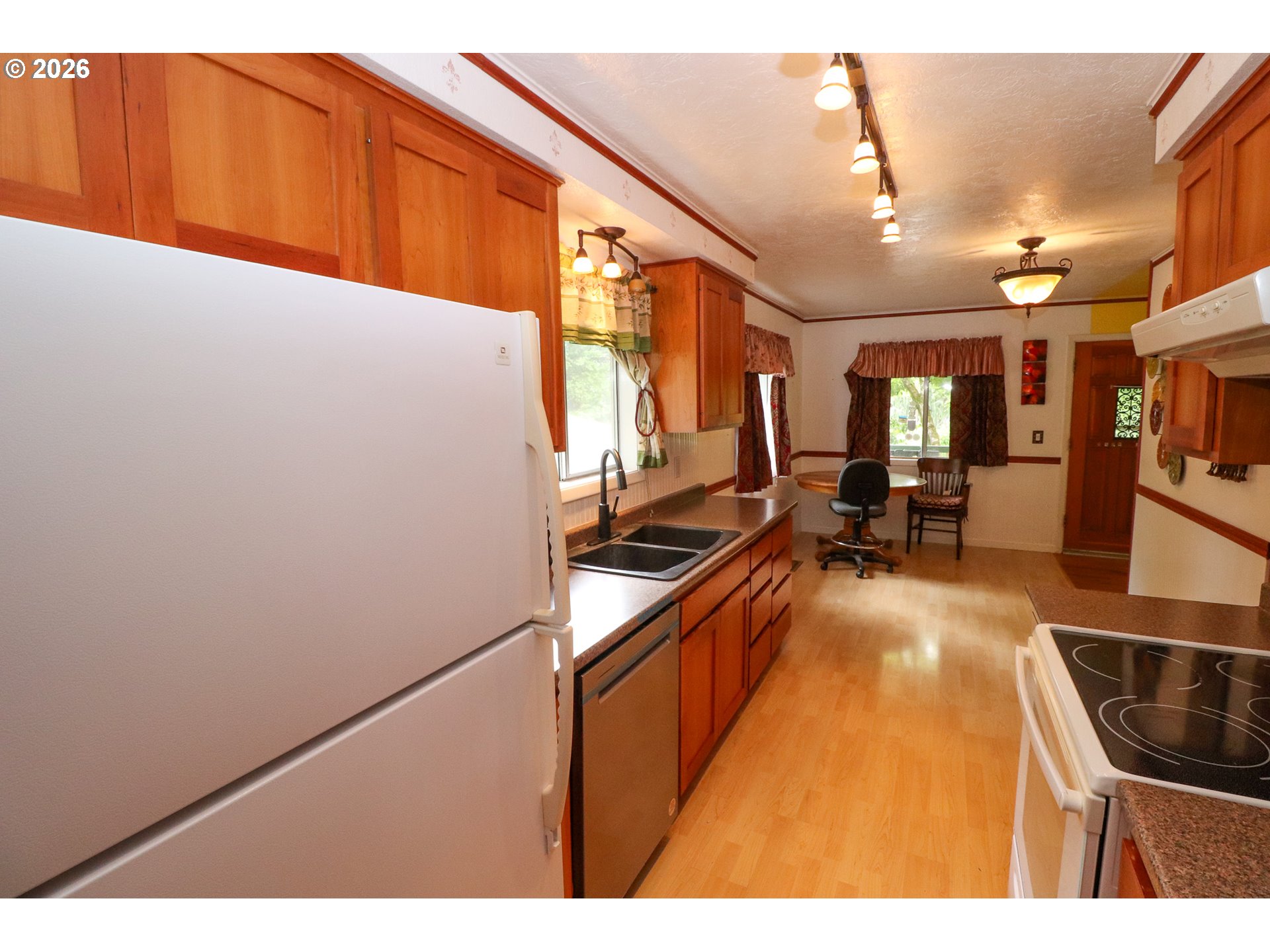 Property photo 15 of 48