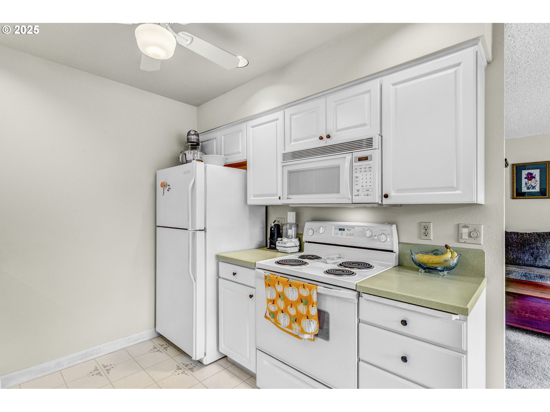 Photo #2: 752269517 Listing 