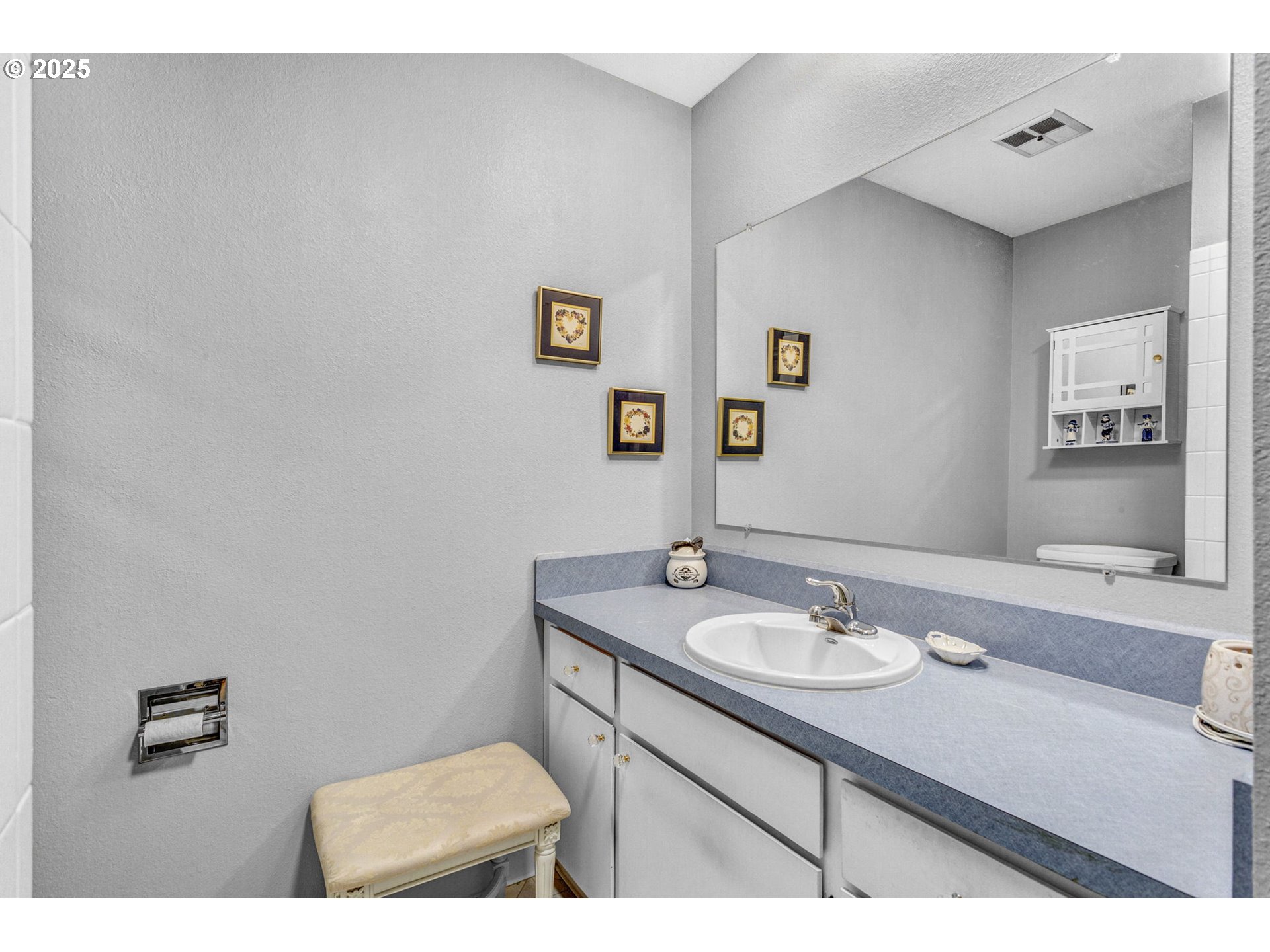 Photo #5: 752269517 Listing 