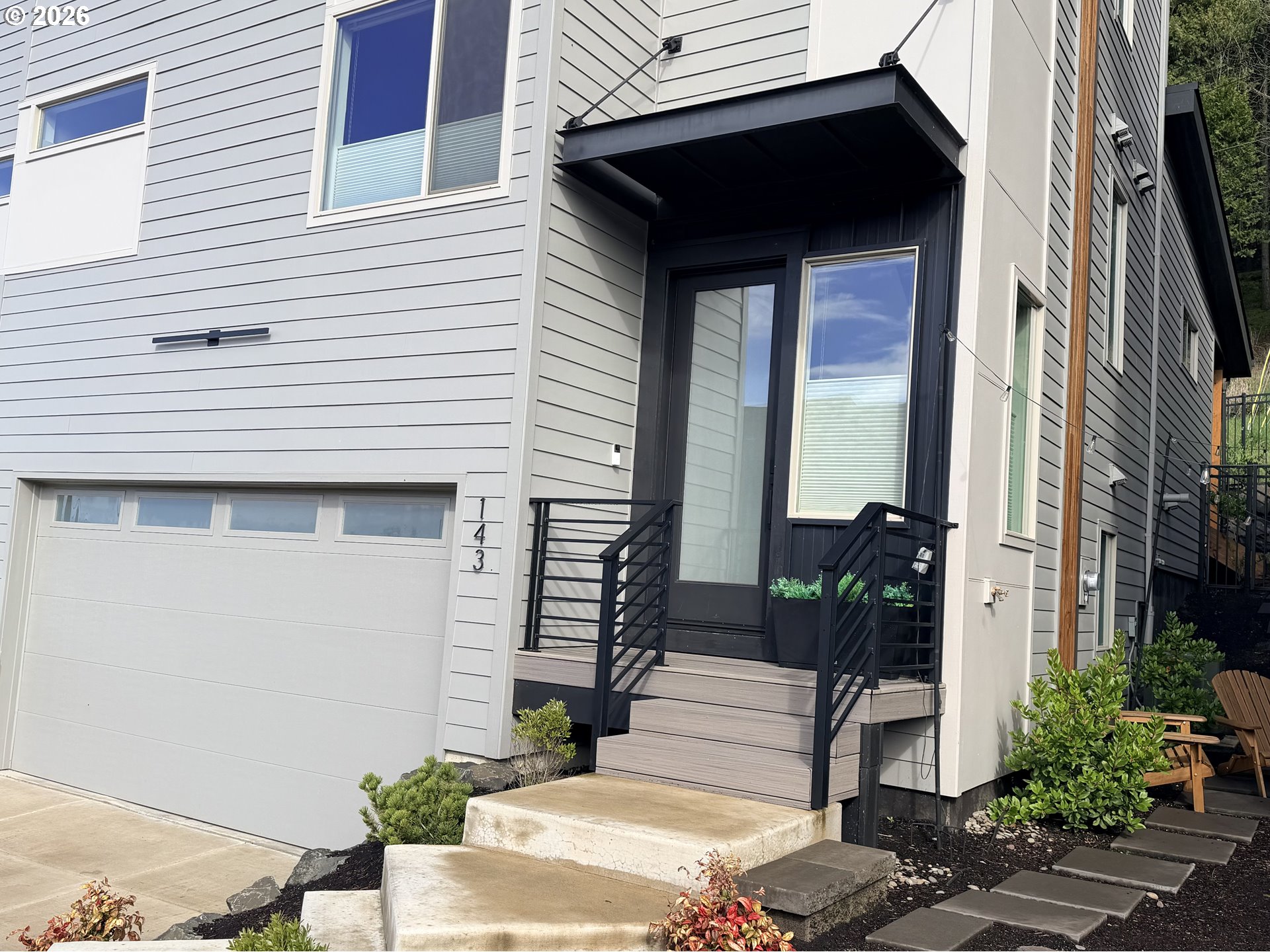 143 SHELTON MCMURPHEY BLVD, Eugene, OR, 97401