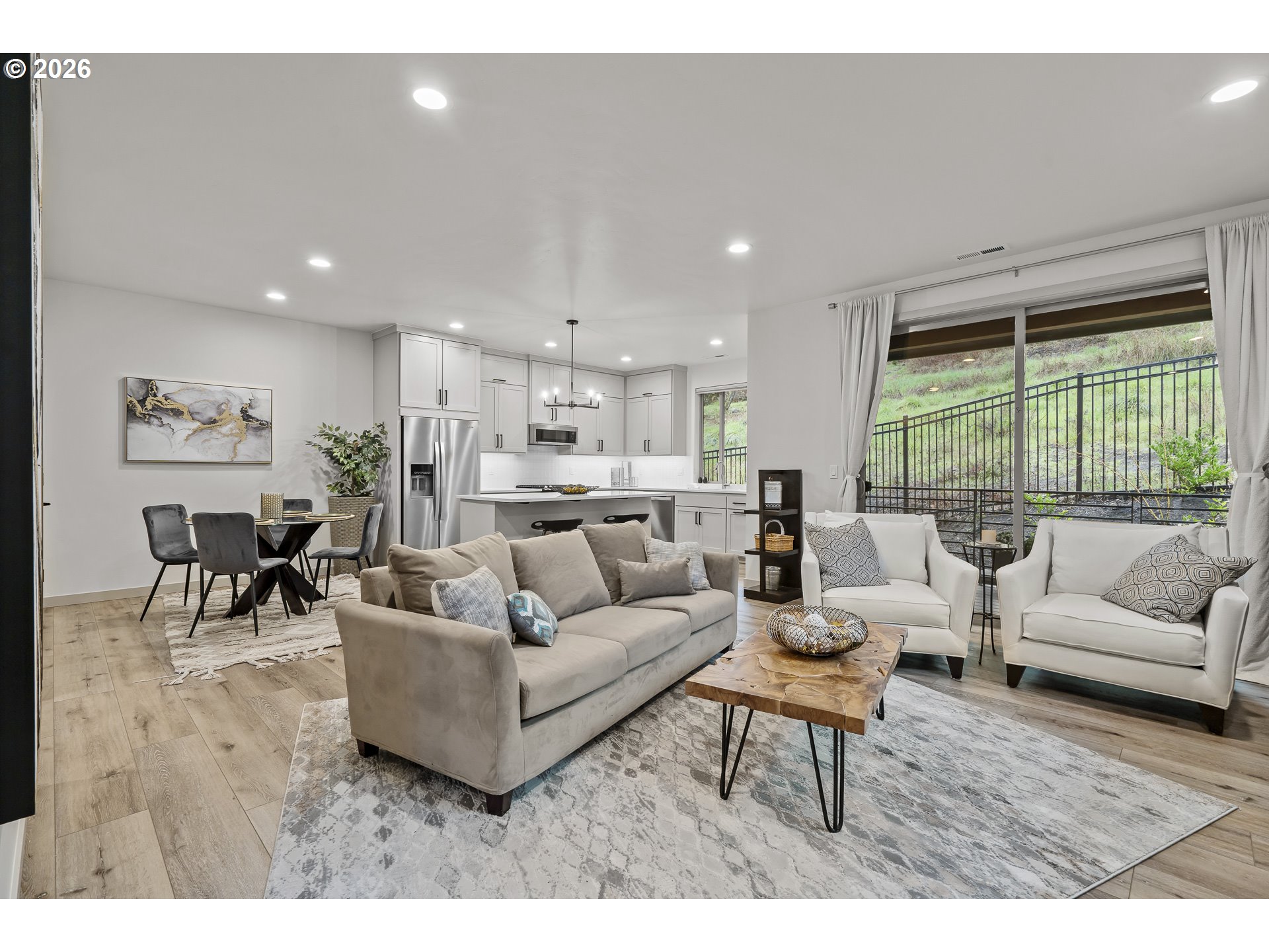 143 SHELTON MCMURPHEY BLVD, Eugene, OR, 97401