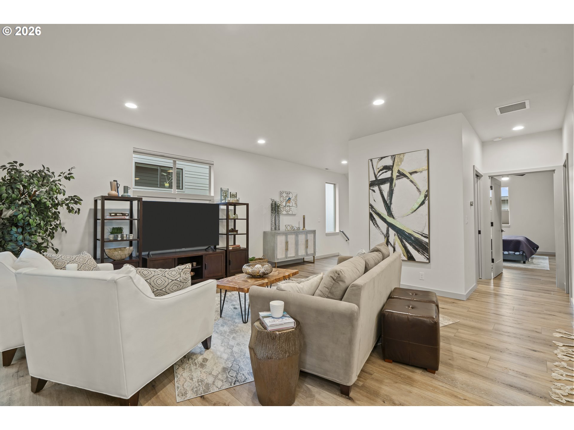 143 SHELTON MCMURPHEY BLVD, Eugene, OR, 97401