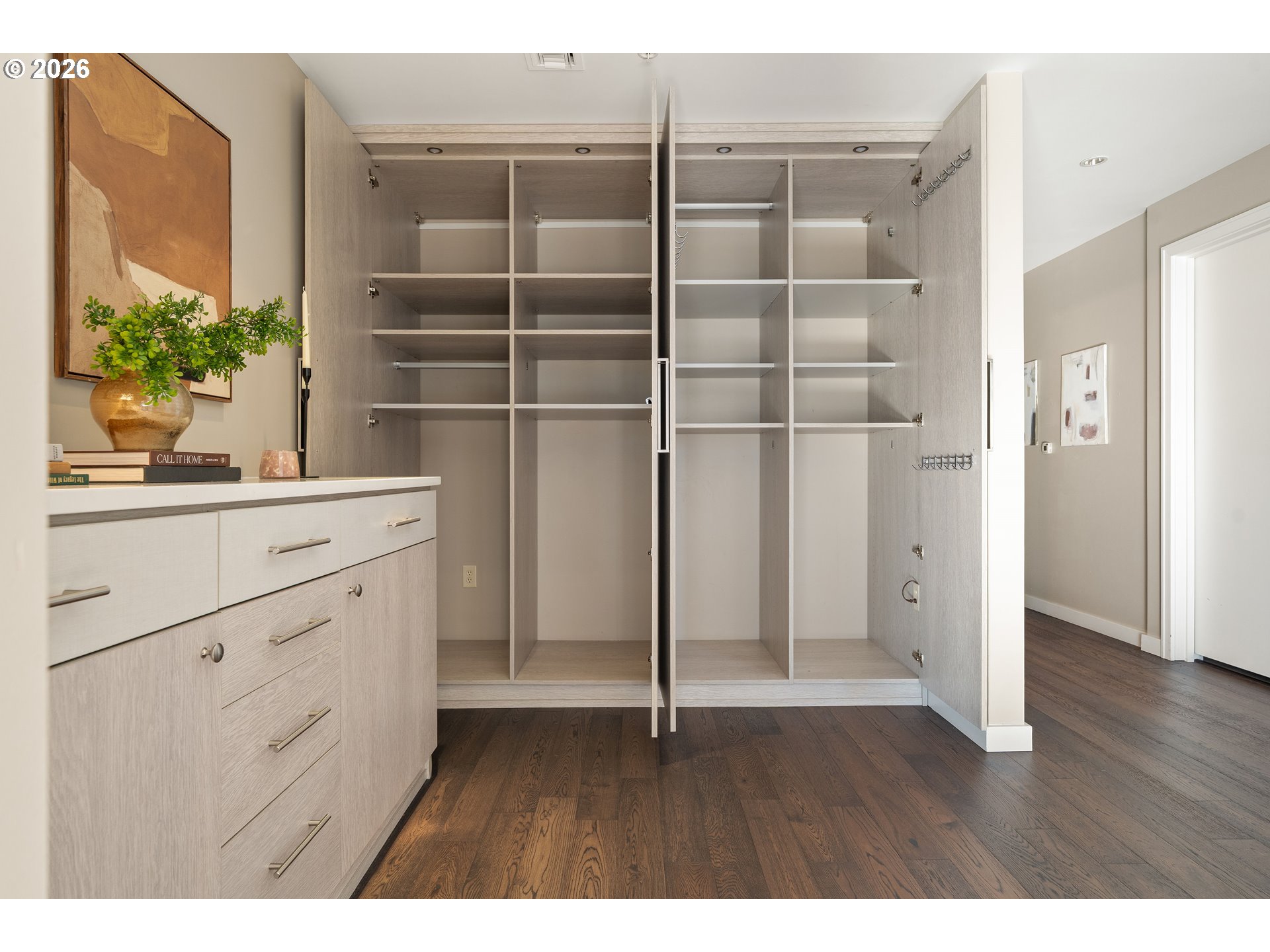 Photo #7: 753038972 Listing: Photo #7