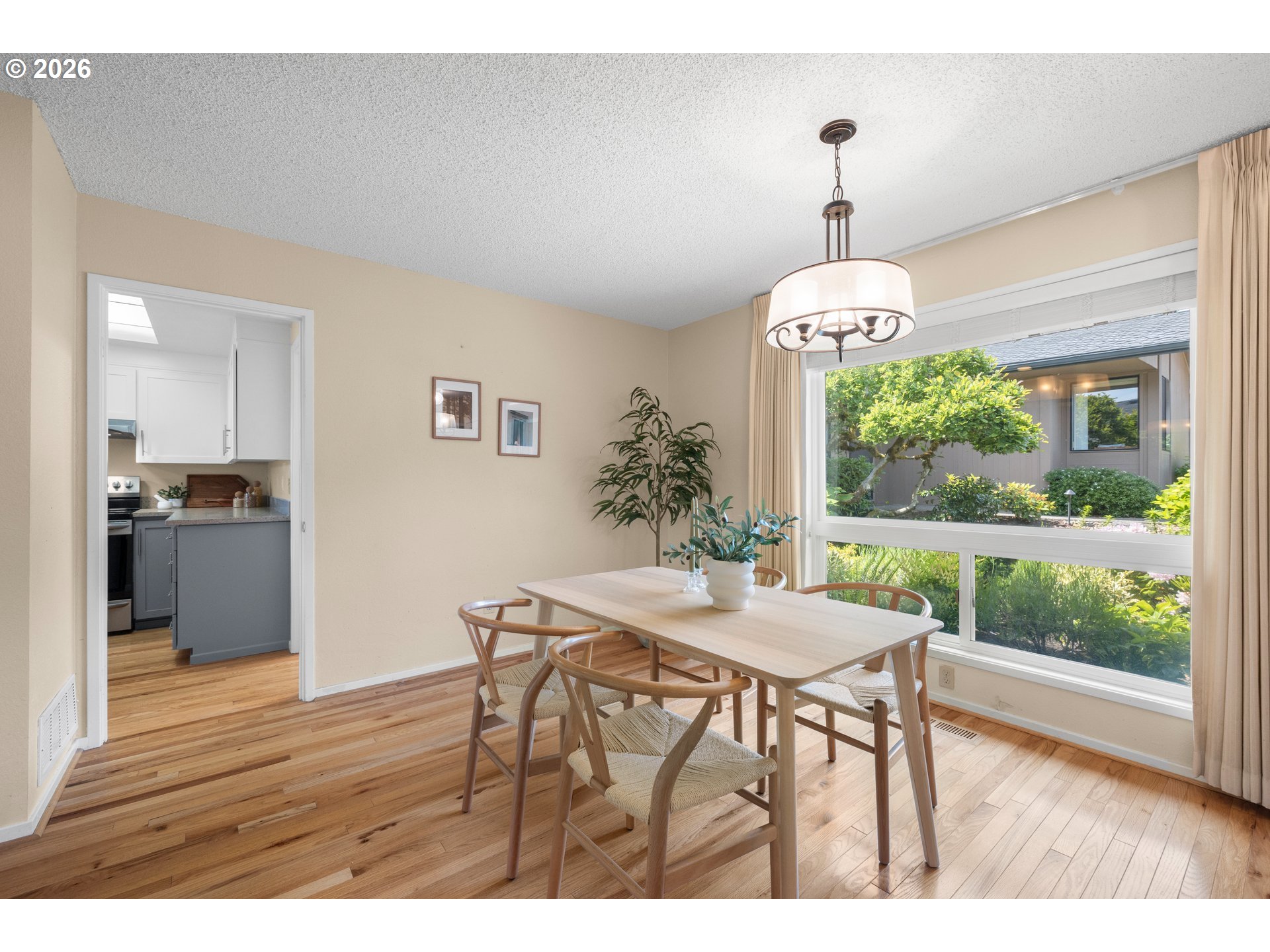 Photo #5: 753488313 Listing: Photo #5
