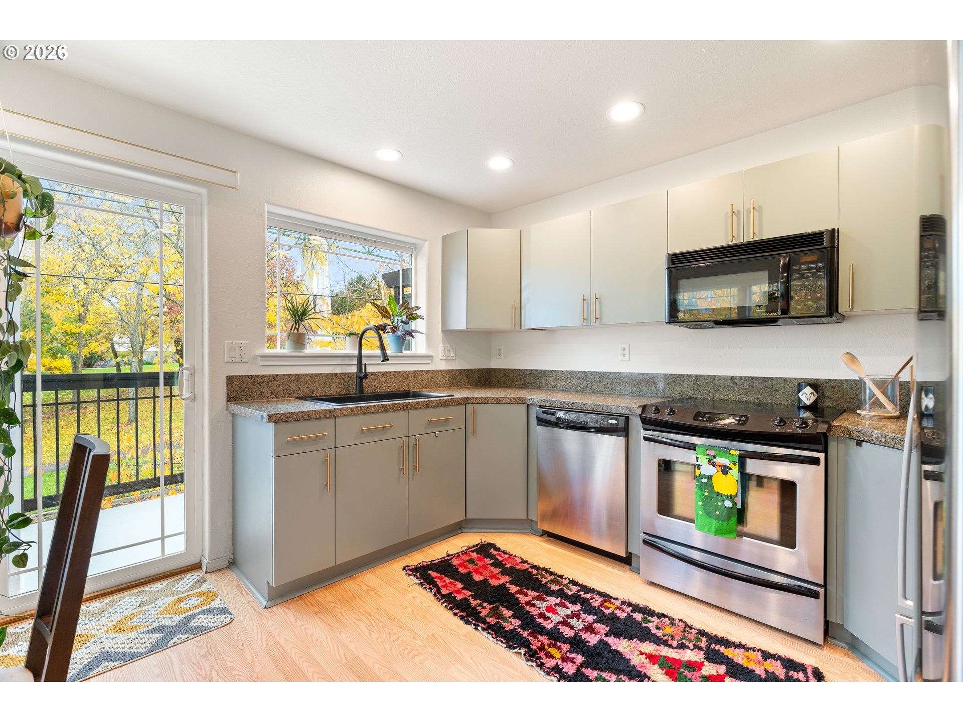 Photo #8: 753907980 Listing: Photo #8