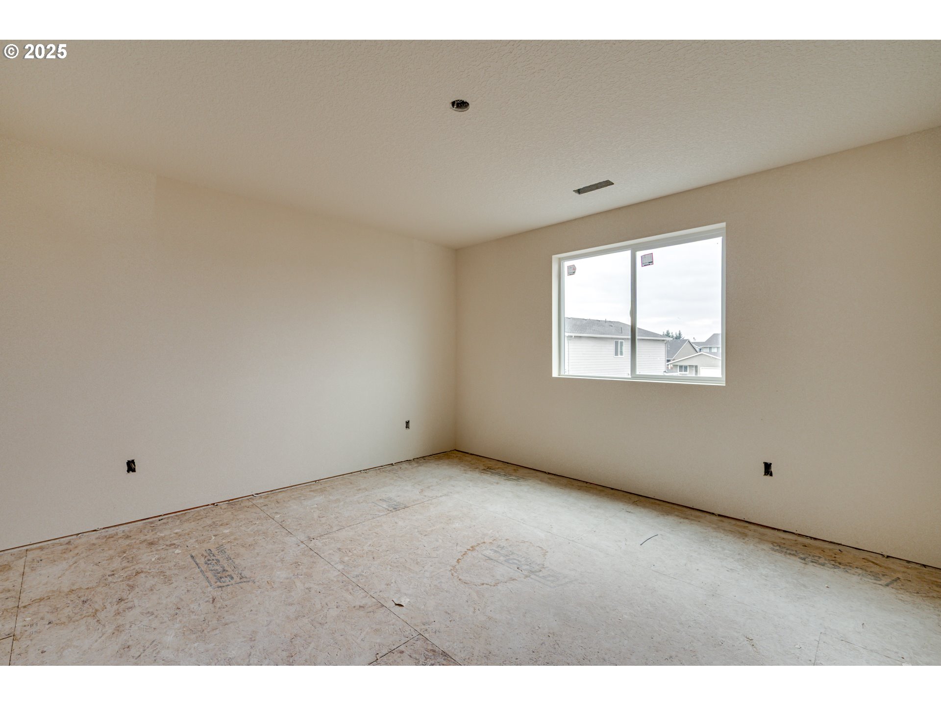 2002 Henderson WAY, Longview, WA, 98632