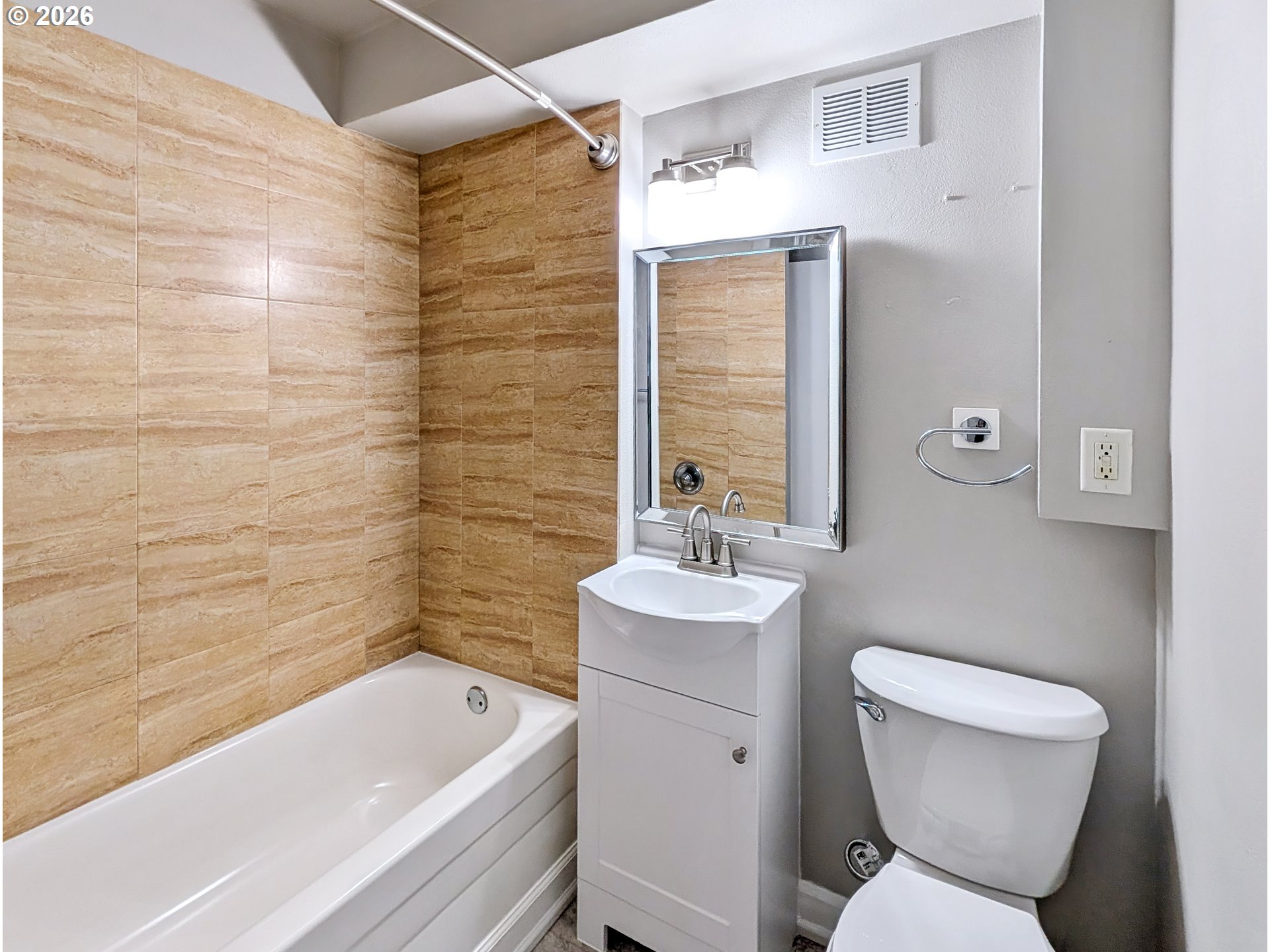 Photo #12: 755214723 Listing: Photo #12