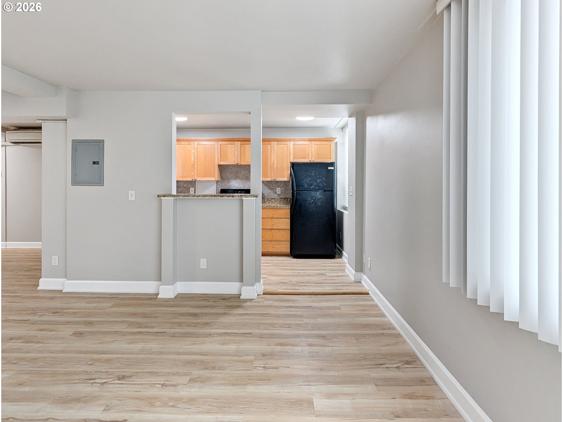 Photo #4: 755214723 Listing: Photo #4