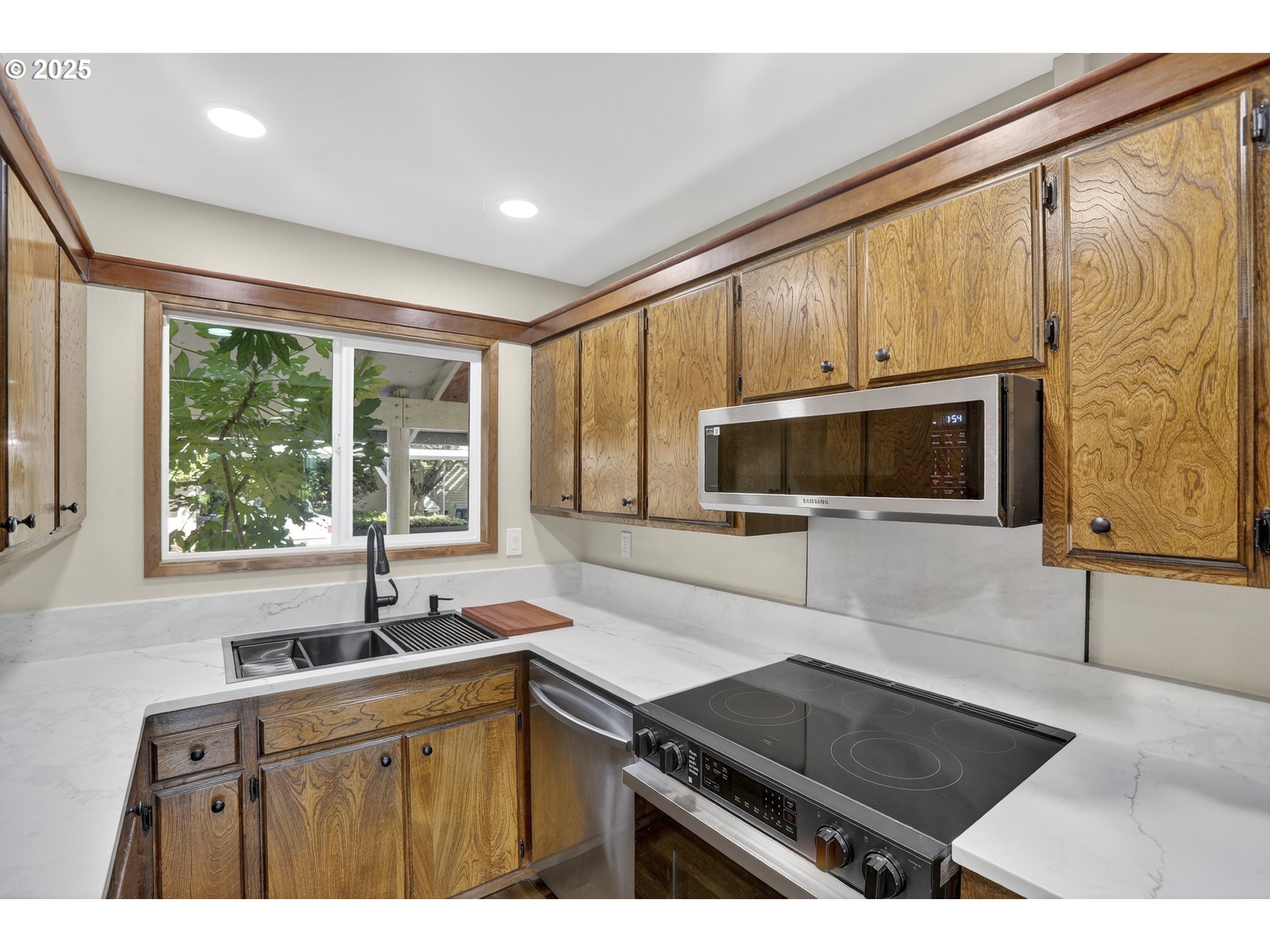 Photo #9: 756658601 Listing: Photo #9