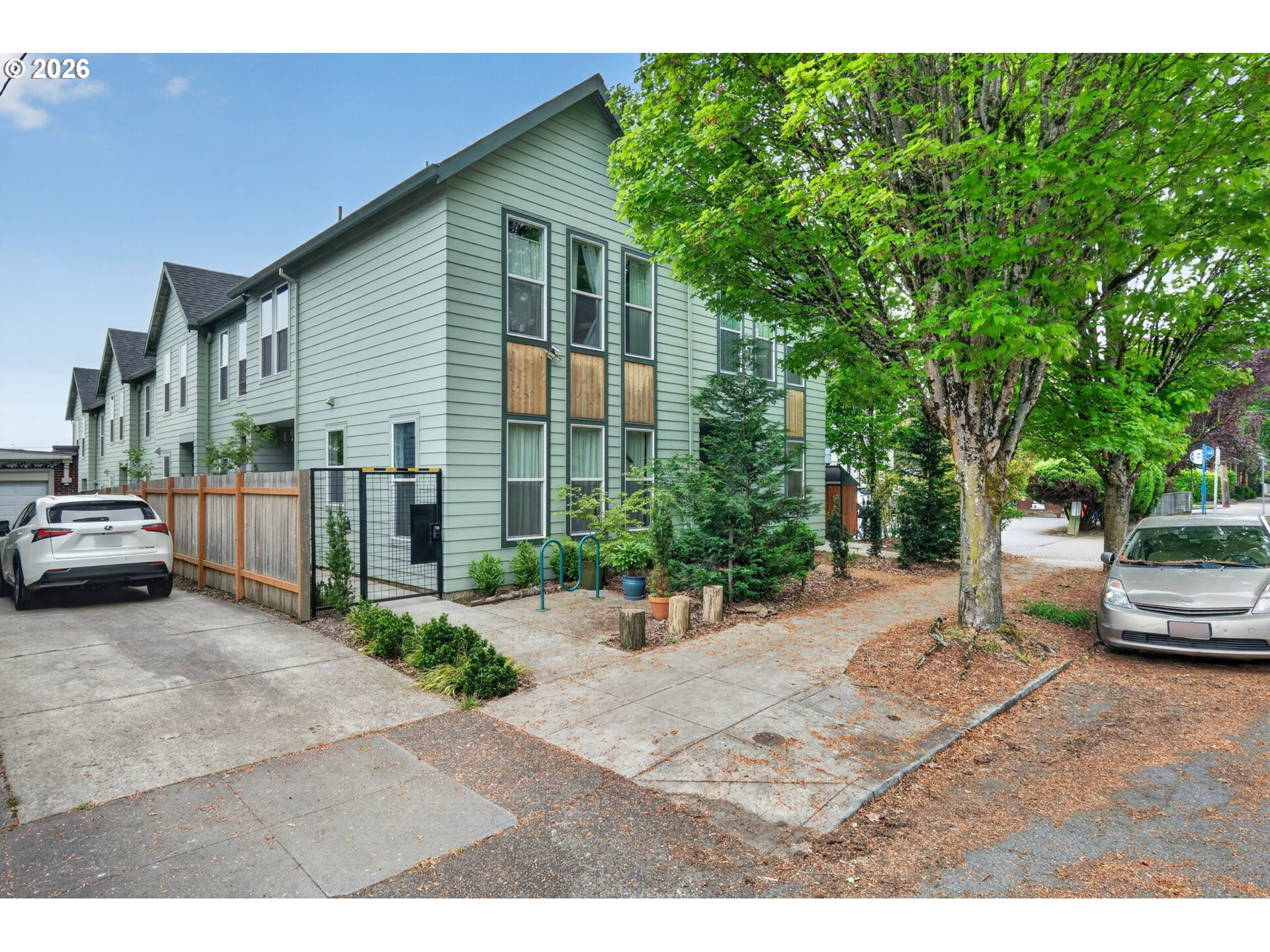 Photo #12: 758341886 Listing: Photo #12