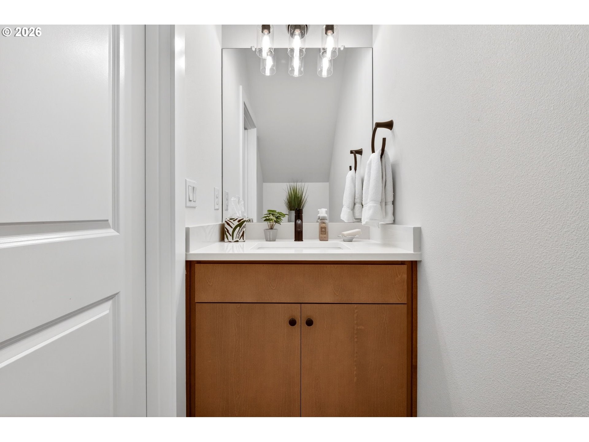 Photo #15: 758341886 Listing: Photo #15