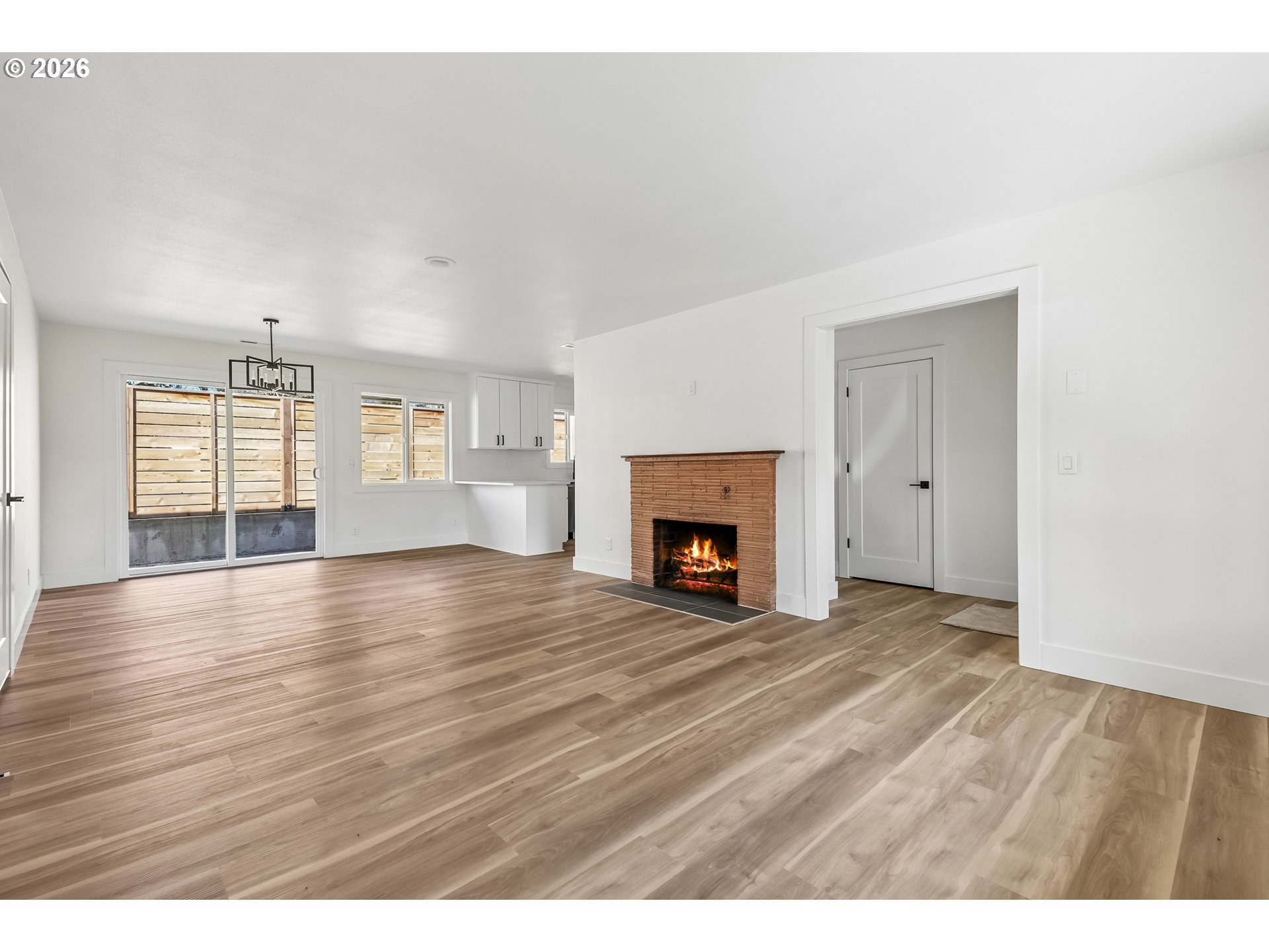 Photo #5: 759357915 Listing: Photo #5