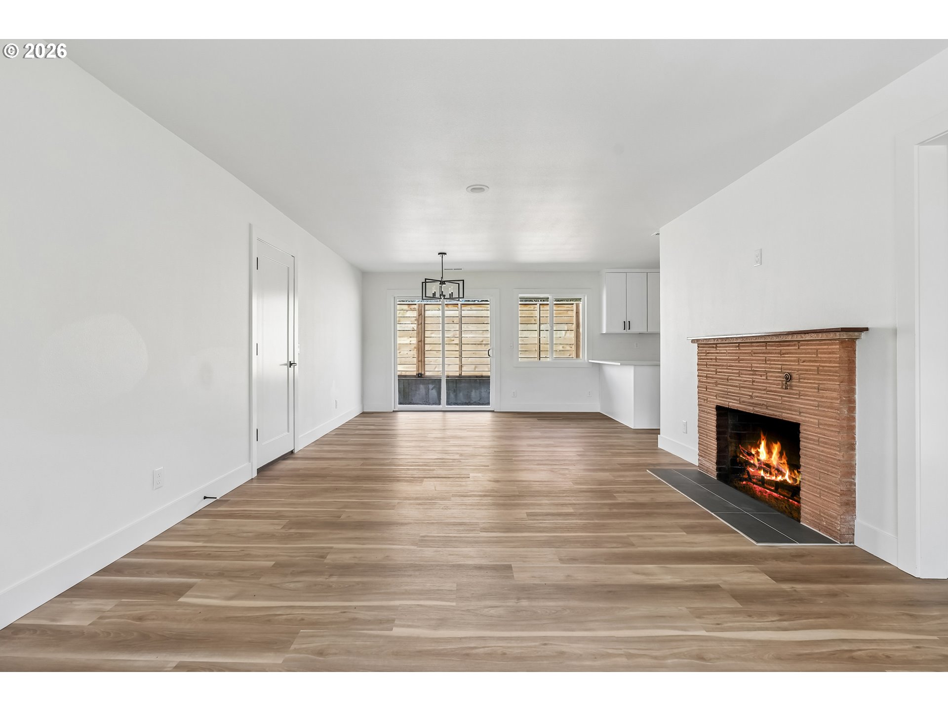 Photo #4: 759357915 Listing: Photo #4