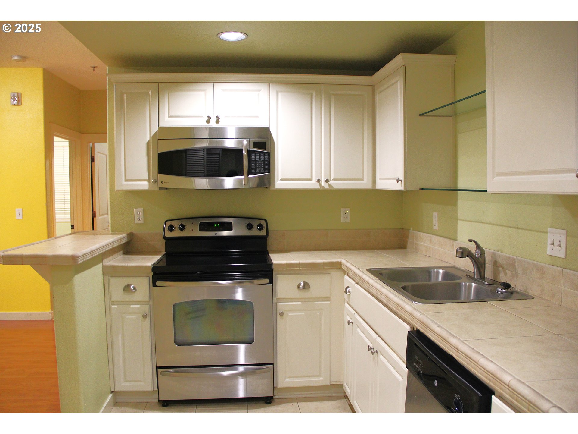 Photo #7: 759934653 Listing: Photo #7