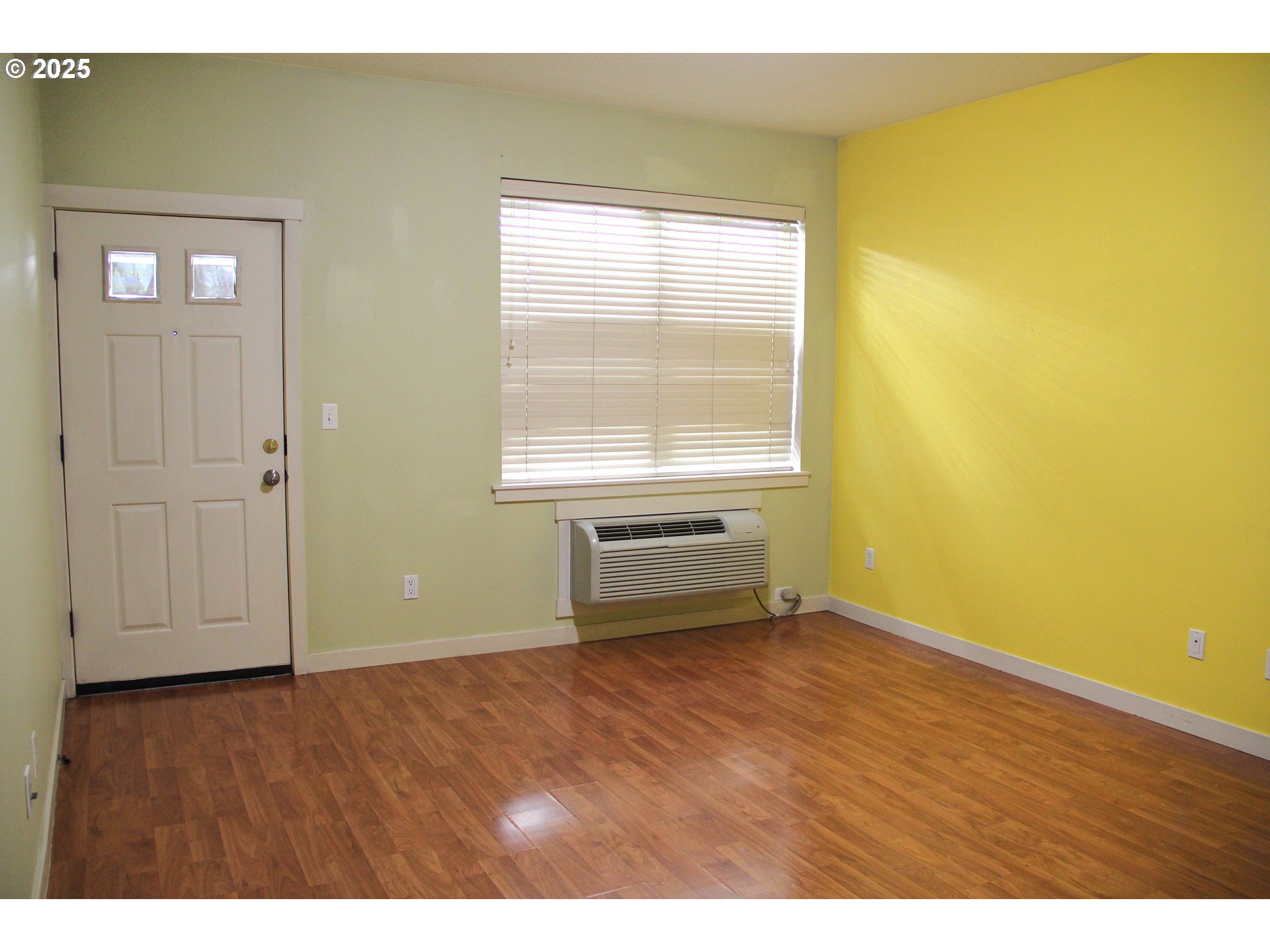 Photo #9: 759934653 Listing: Photo #9