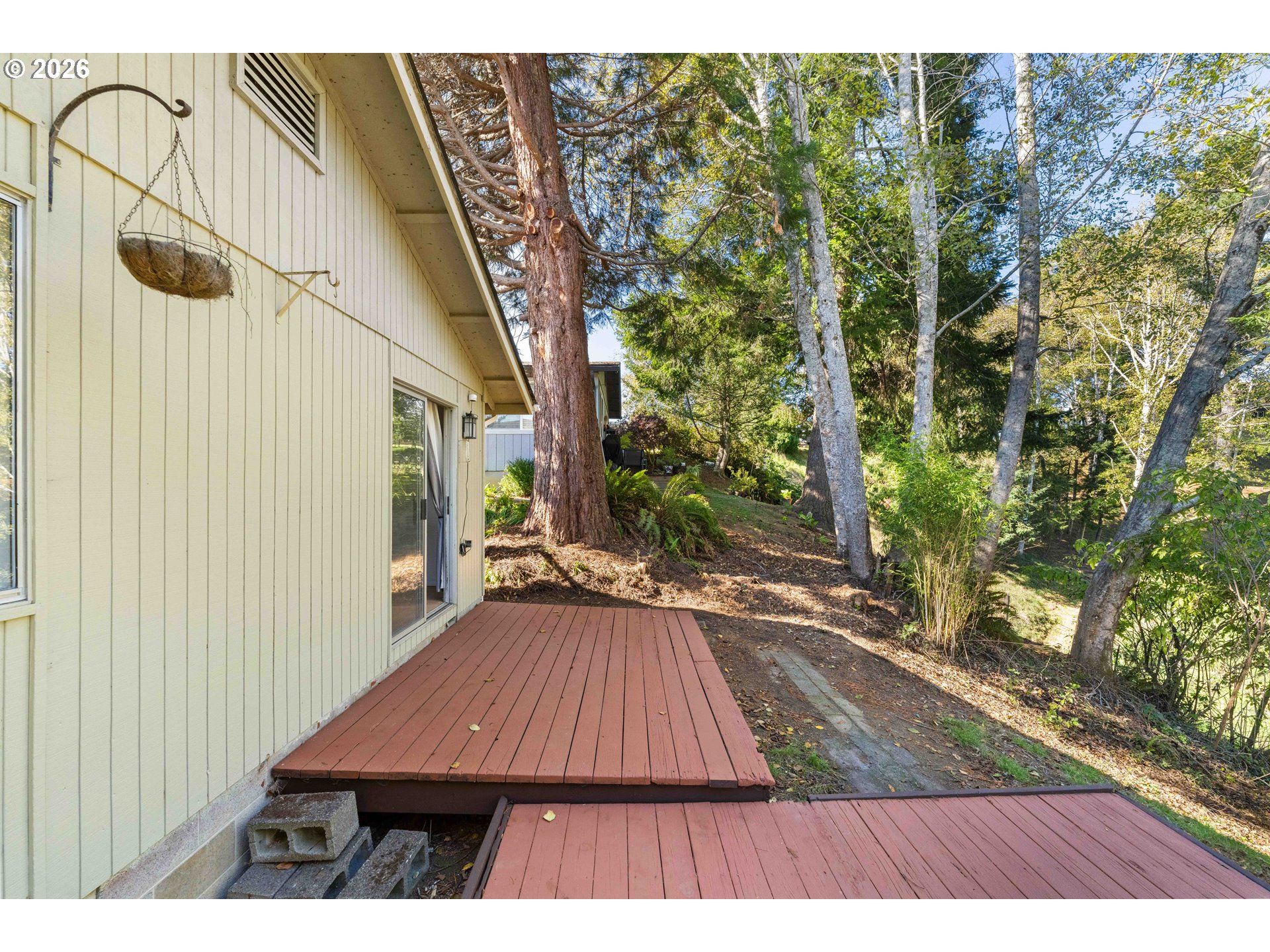 63603 4th RD, Coos Bay, OR 97420