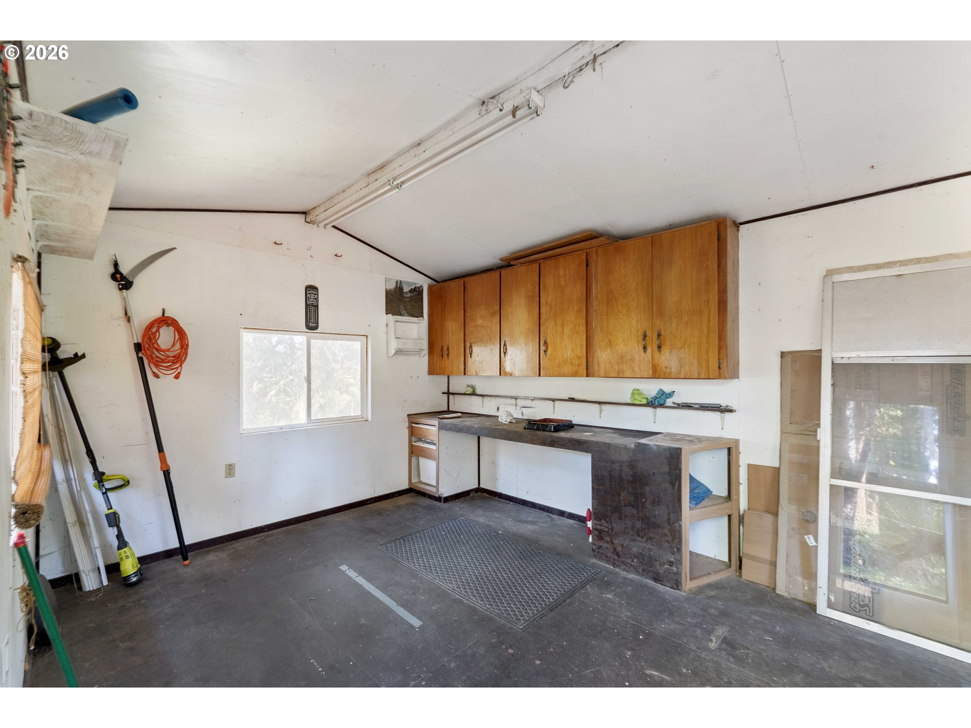 63603 4th RD, Coos Bay, OR 97420