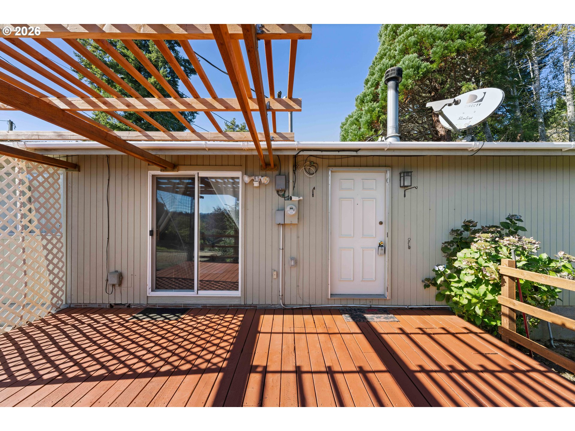 63603 4th RD, Coos Bay, OR 97420
