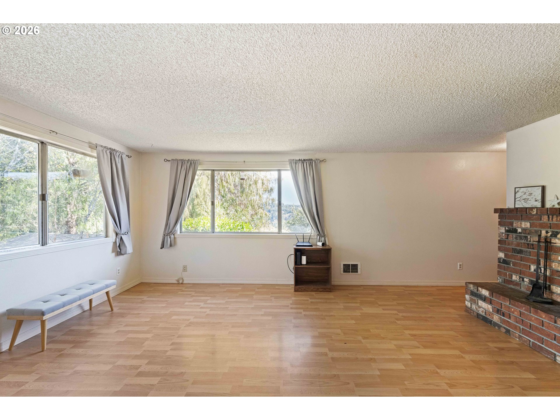 63603 4th RD, Coos Bay, OR 97420