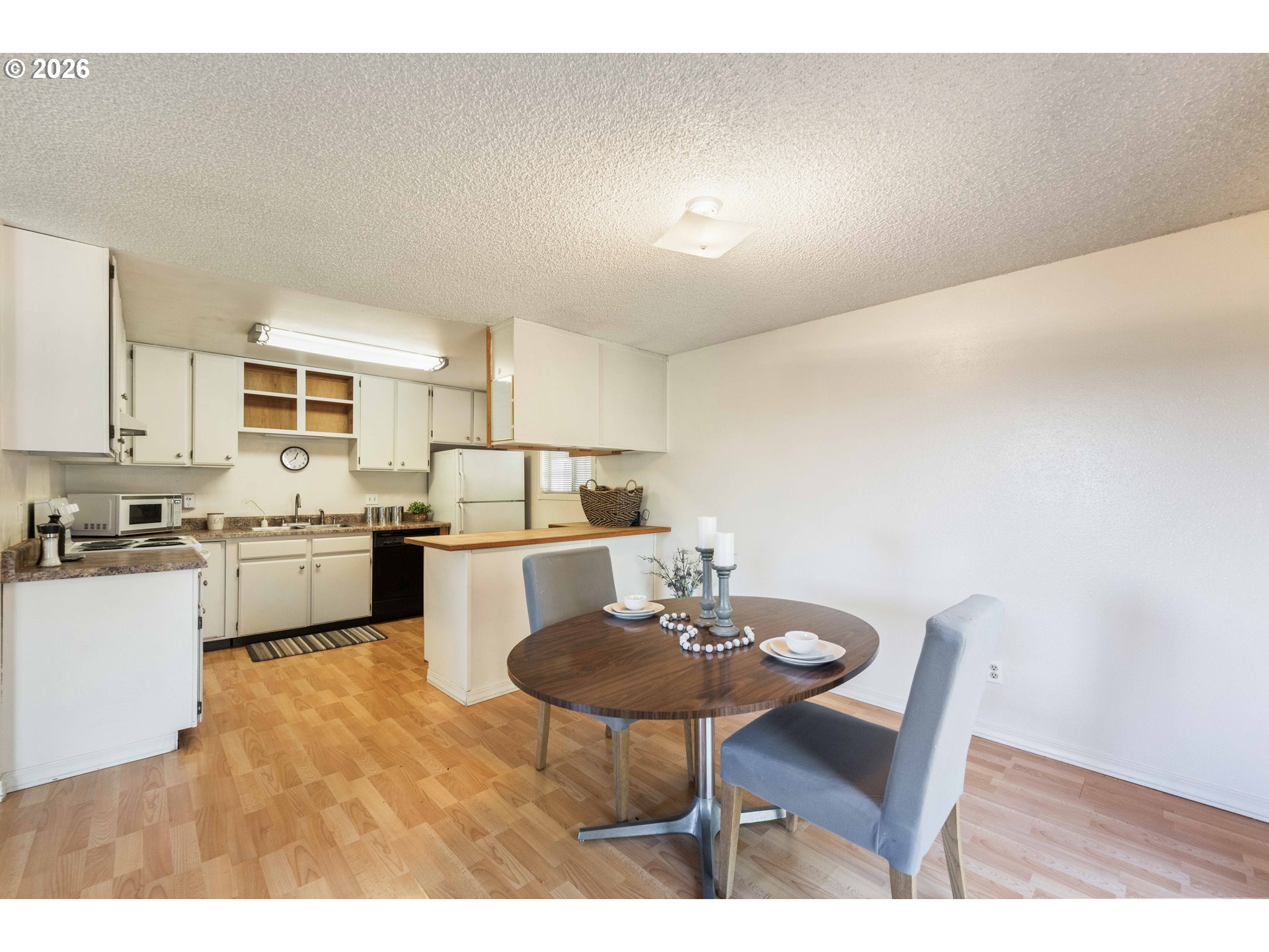 63603 4th RD, Coos Bay, OR 97420