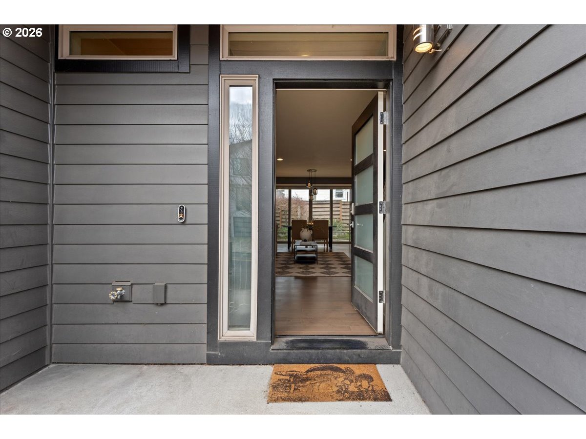 Photo #1: 761303410 Listing: Photo #1