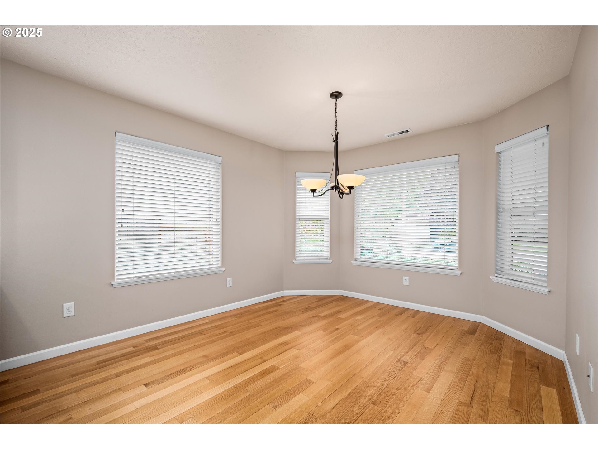 1176 UNIT&nbsp;&nbsp;Y DR, Junction City, OR, 97448