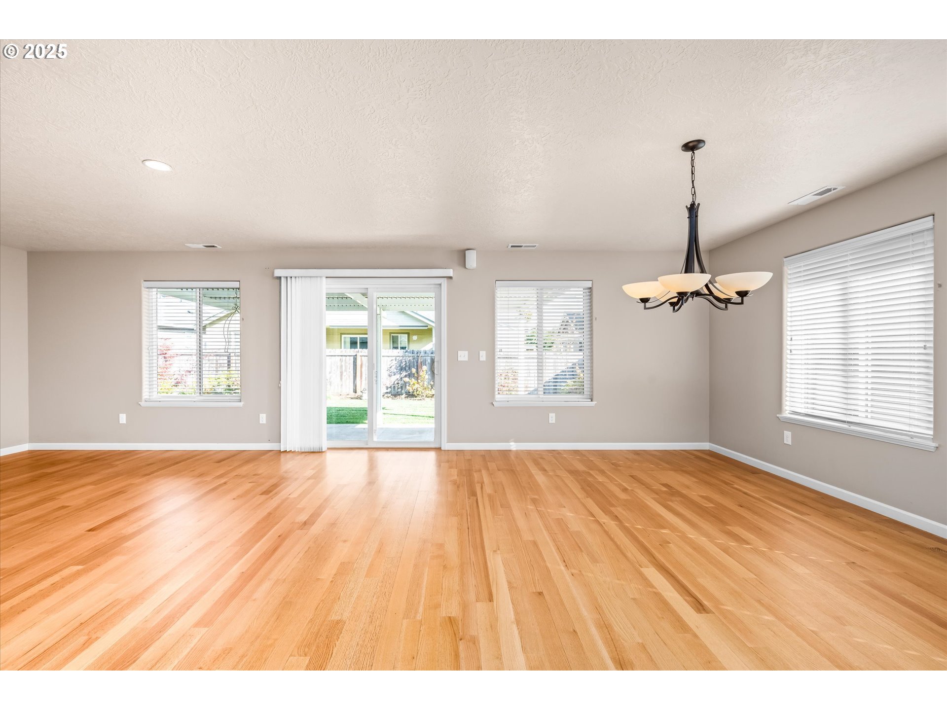 1176 UNIT&nbsp;&nbsp;Y DR, Junction City, OR, 97448