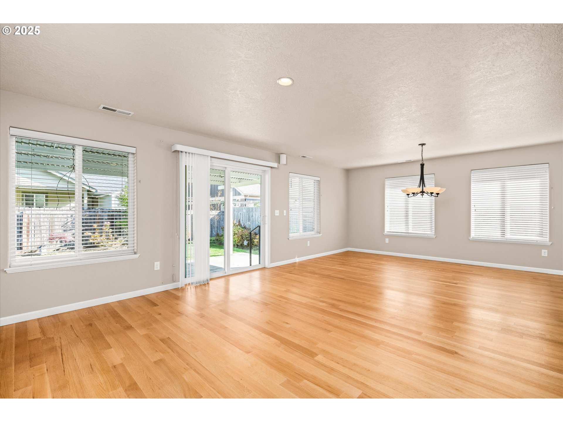 1176 UNIT&nbsp;&nbsp;Y DR, Junction City, OR, 97448