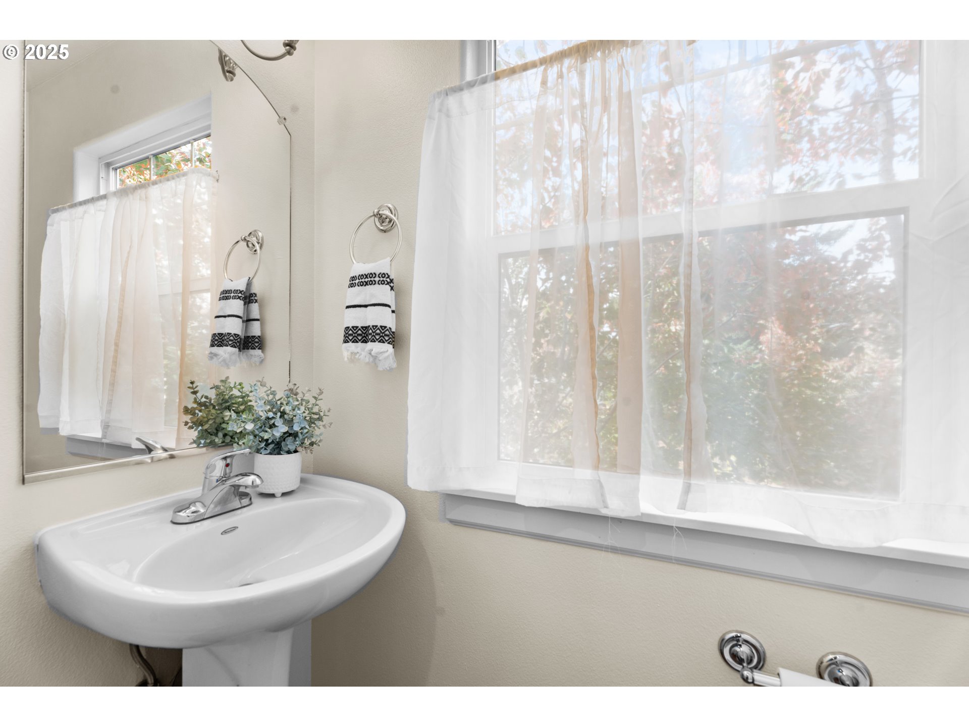 Photo #4: 761804095 Listing: Photo #4