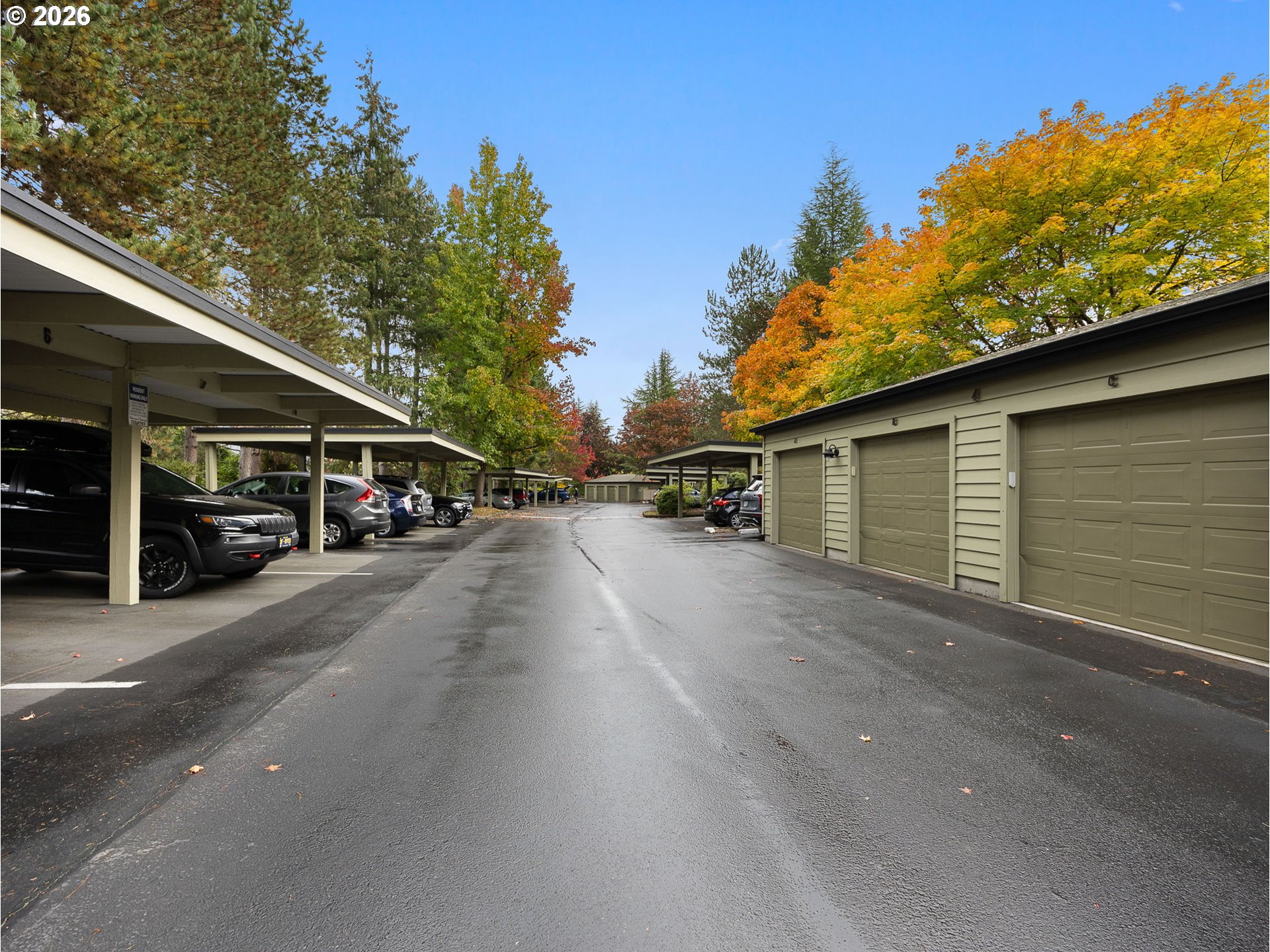 5058 FOOTHILLS DR UNIT F, Lake Oswego, OR, 97034