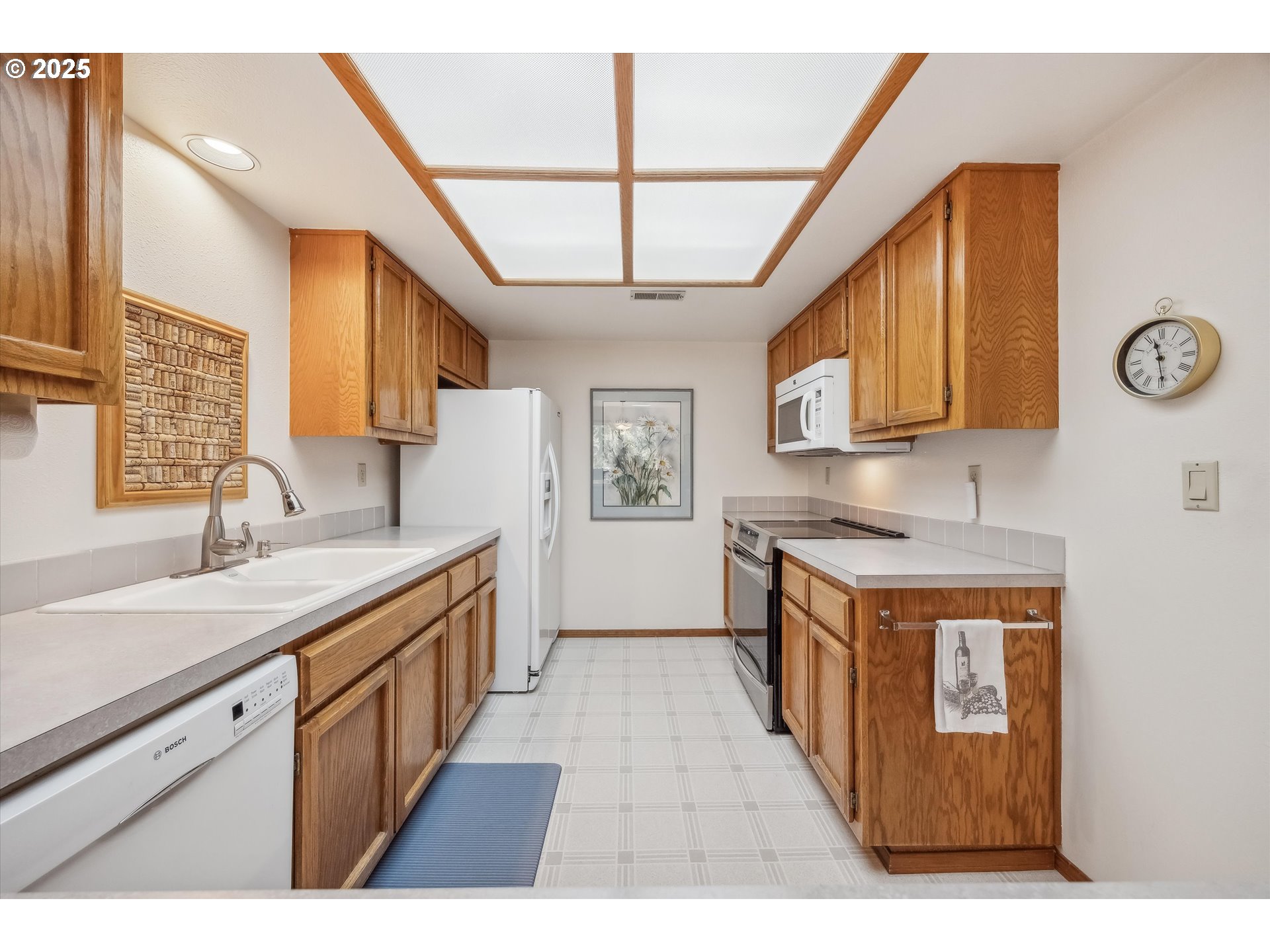 Photo #15: 762579109 Listing: Photo #15