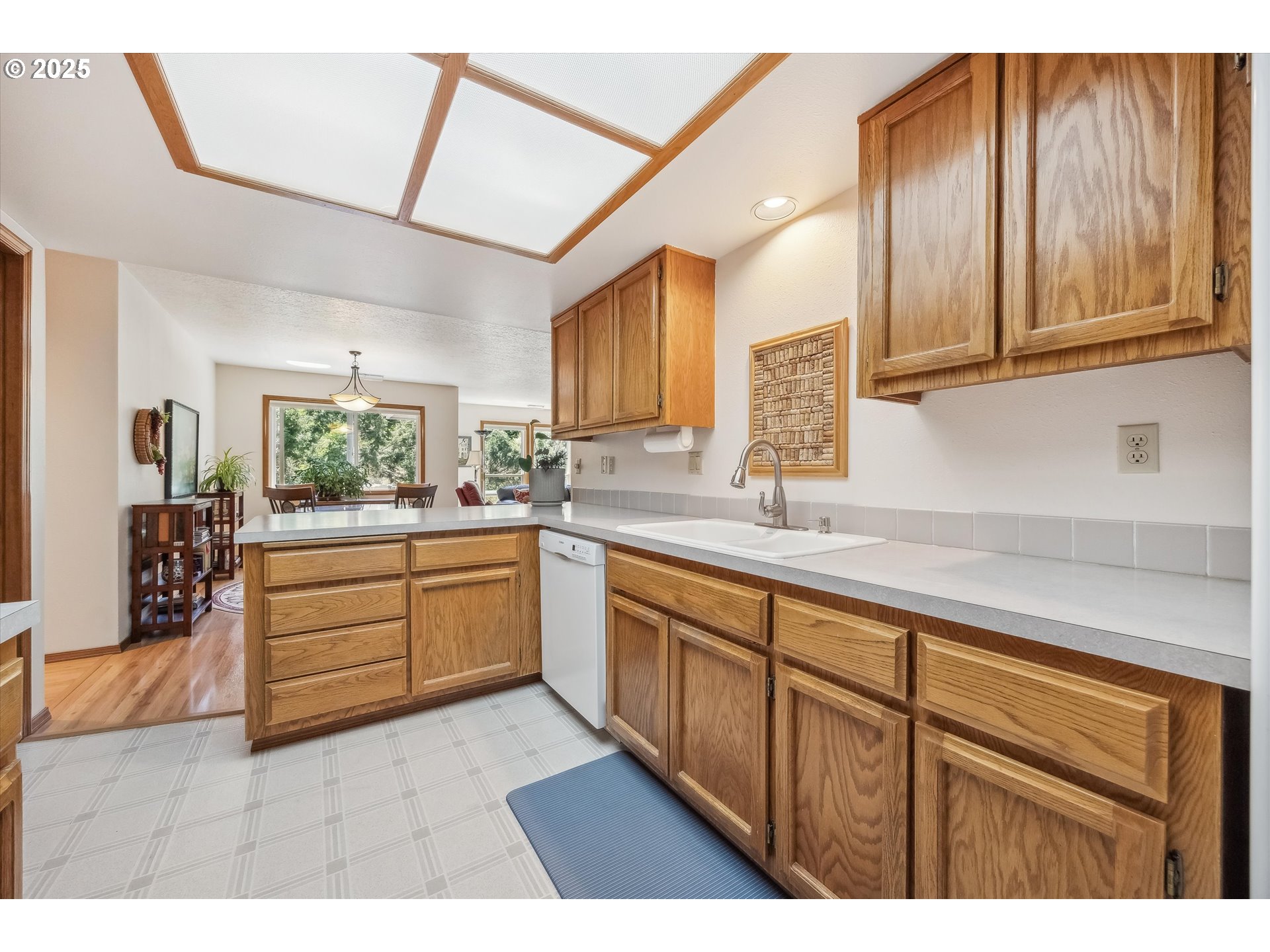 Photo #18: 762579109 Listing: Photo #18