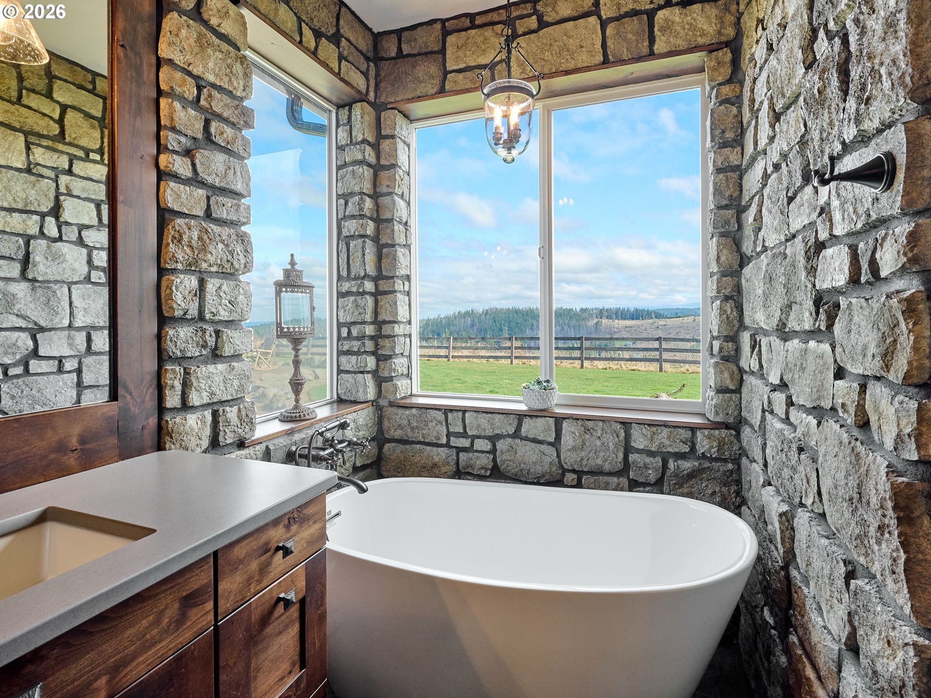 38252 S BLAIR RD, Molalla, OR, 97038