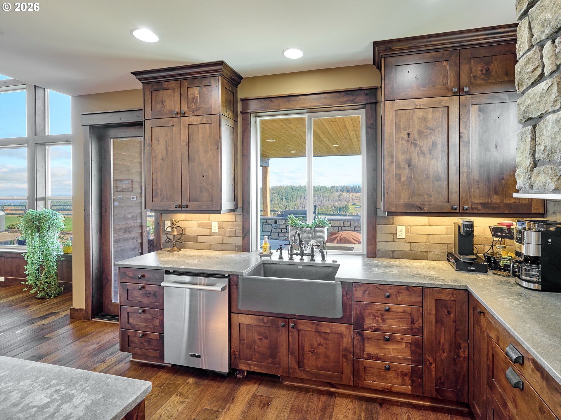 38252 S BLAIR RD, Molalla, OR, 97038