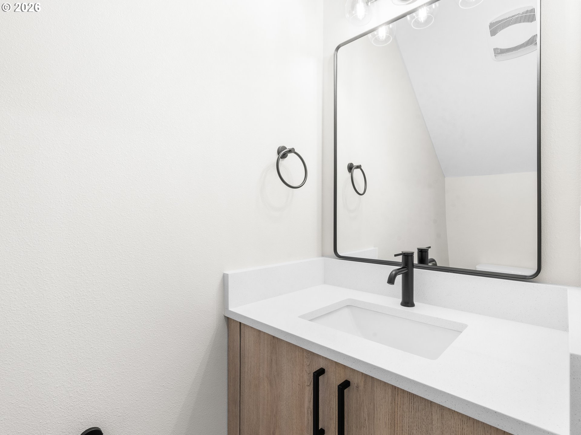 Photo #11: 764296872 Listing: Photo #11