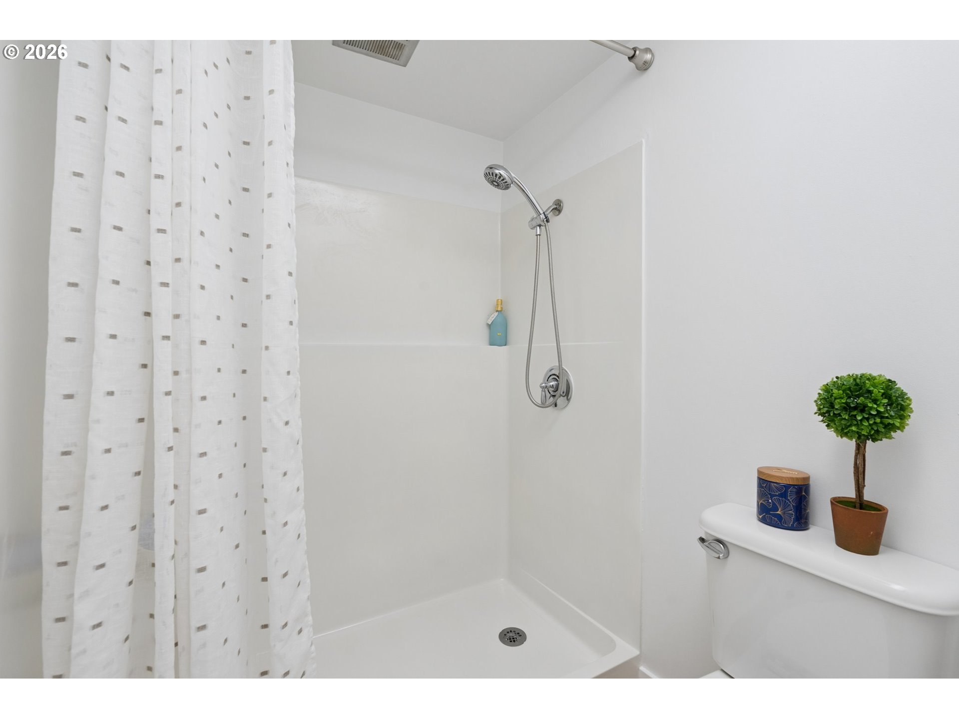 Photo #25: 764838889 Listing: Photo #25