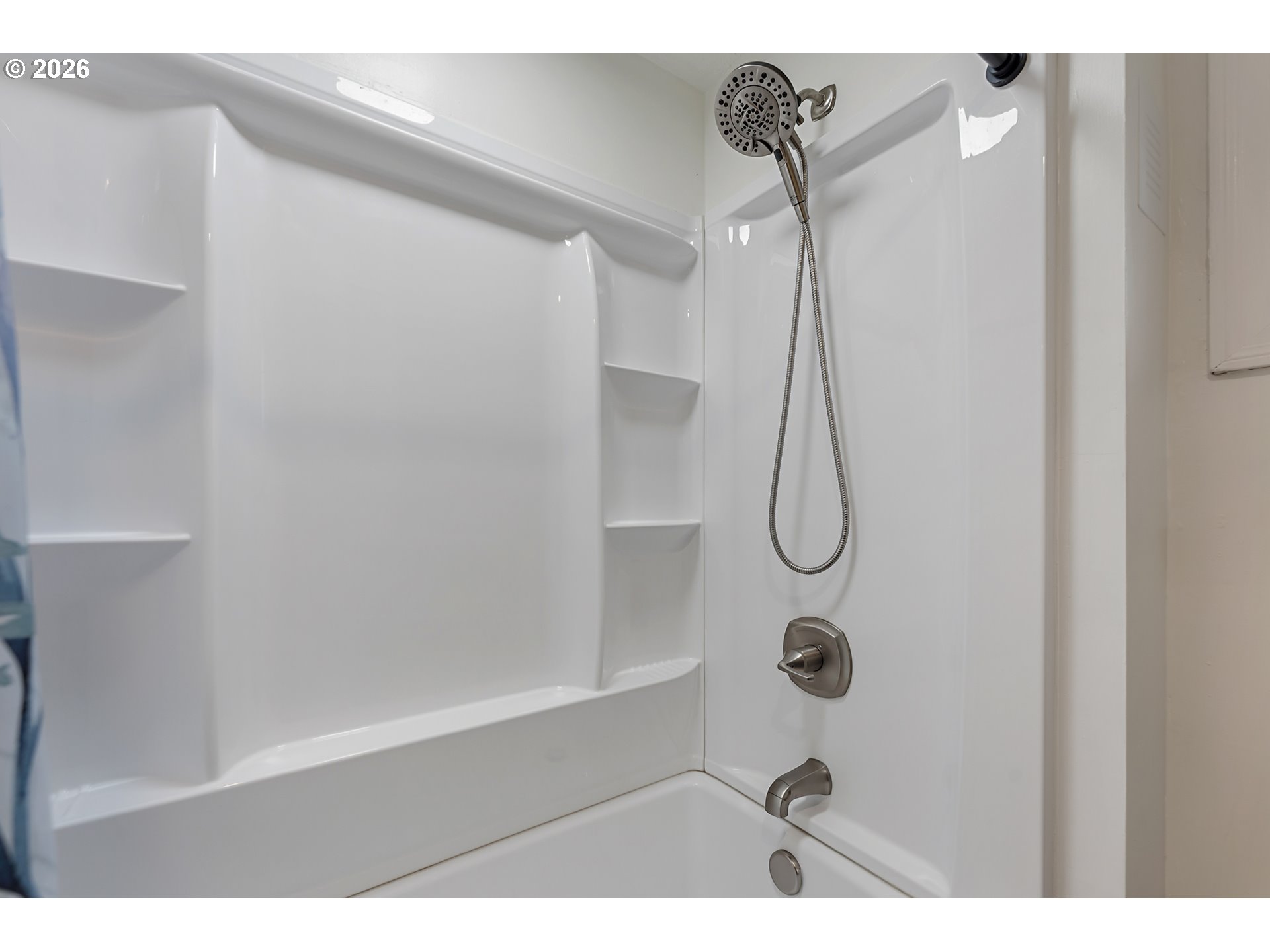 Photo #10: 766694506 Listing: Photo #10