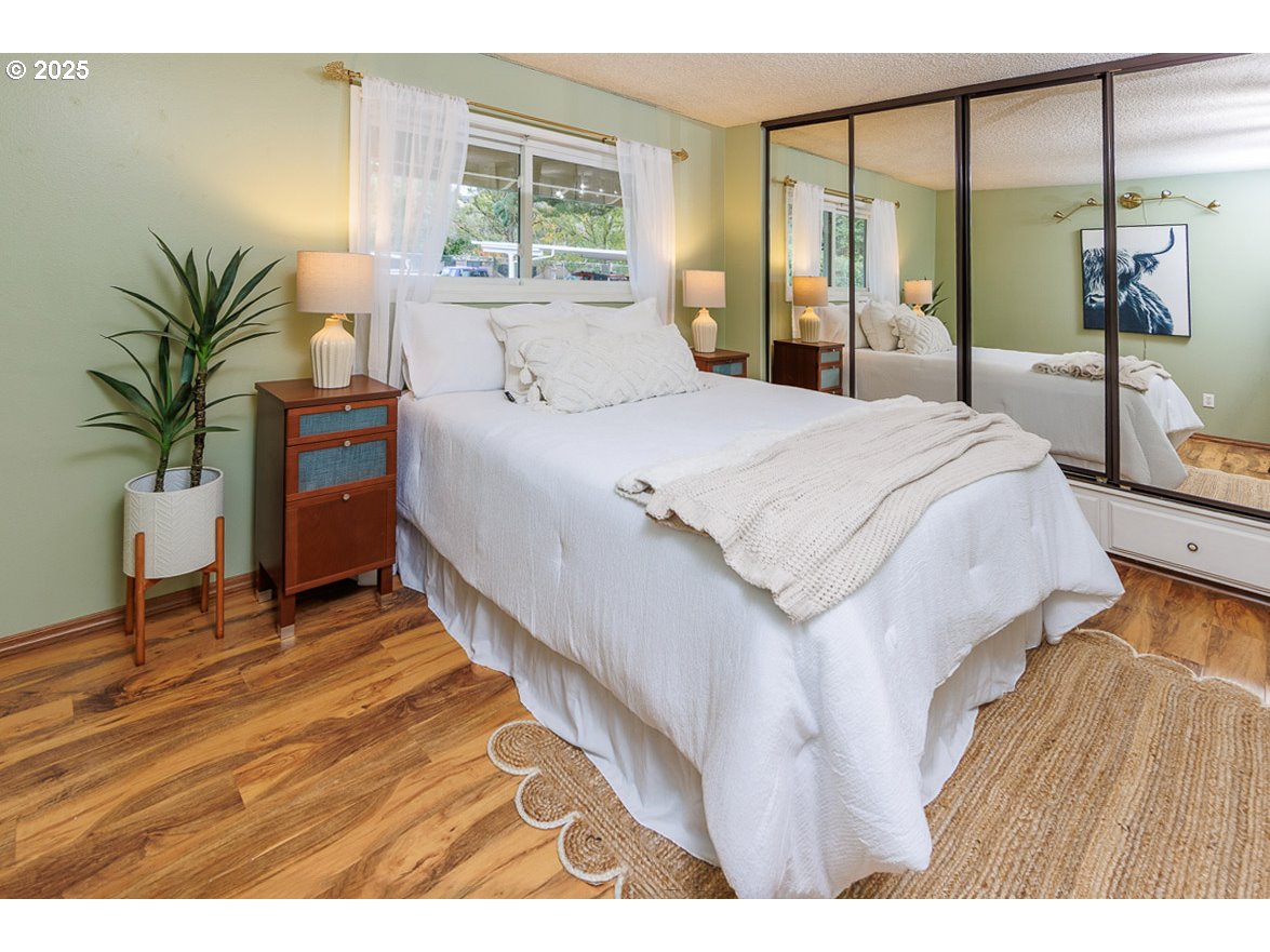 Photo #4: 766821581 Listing 