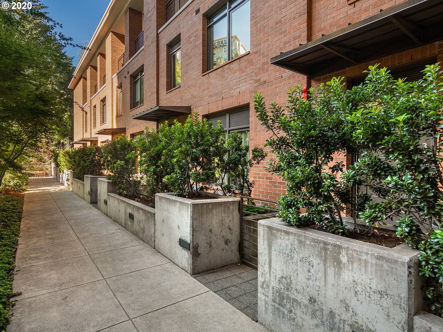 Photo #5: 768480864 Listing: Photo #5